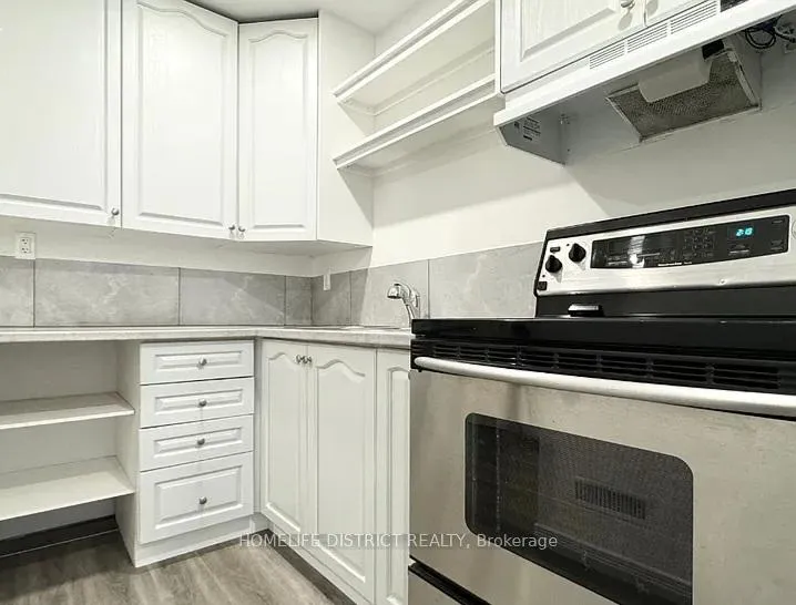 Photo 13 of 86 Taylor Drive, Barrie, Bayshore — HOMEH
