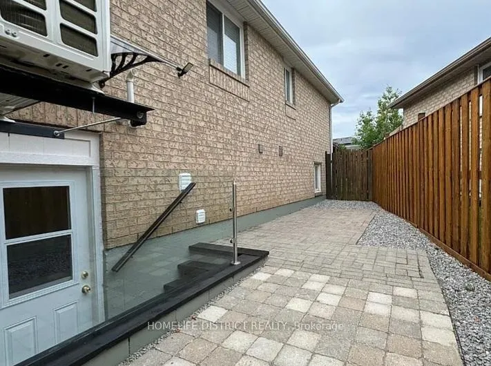 Photo 15 of 86 Taylor Drive, Barrie, Bayshore — HOMEH
