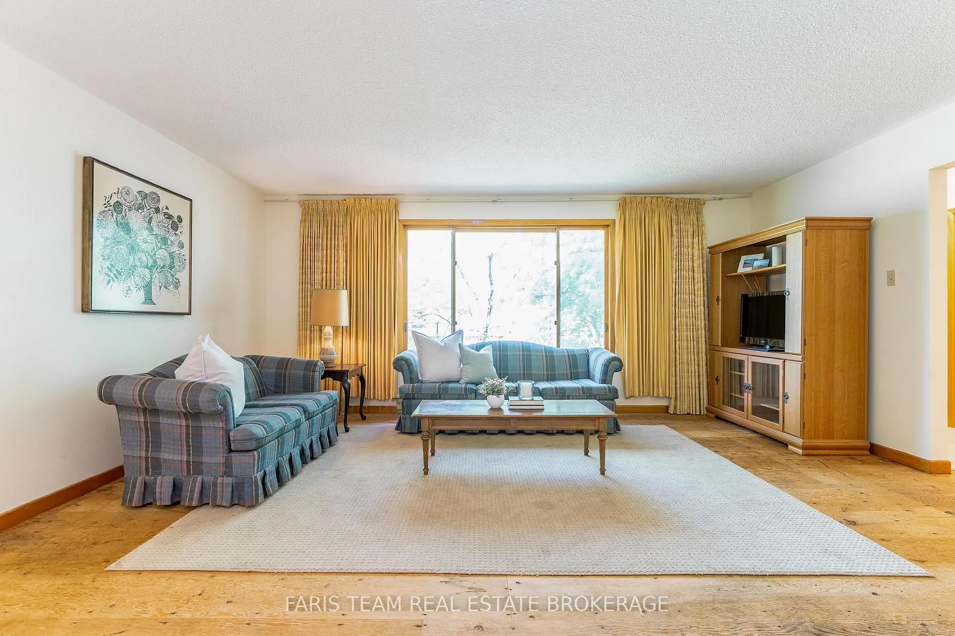 Photo 14 of 29 Lorrie Crescent, Tiny, Rural Tiny — HOMEH