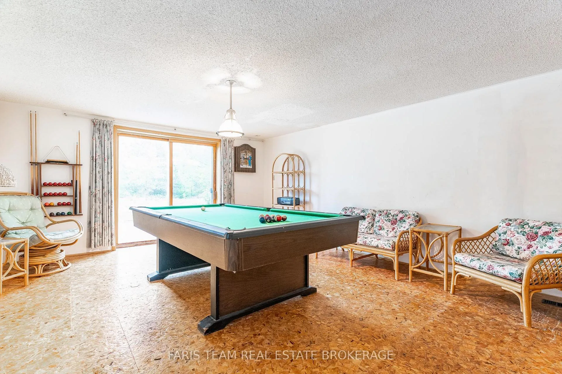 Photo 26 of 29 Lorrie Crescent, Tiny, Rural Tiny — HOMEH