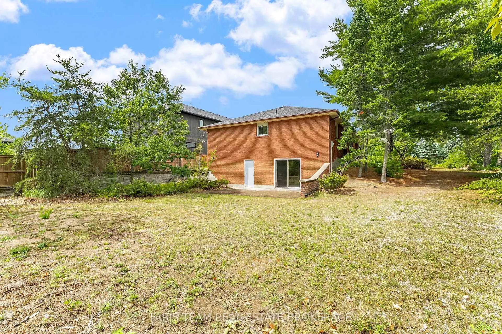 Photo 39 of 29 Lorrie Crescent, Tiny, Rural Tiny — HOMEH