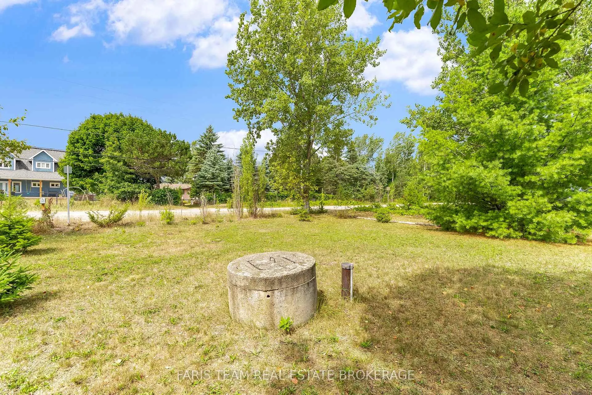 Photo 42 of 29 Lorrie Crescent, Tiny, Rural Tiny — HOMEH
