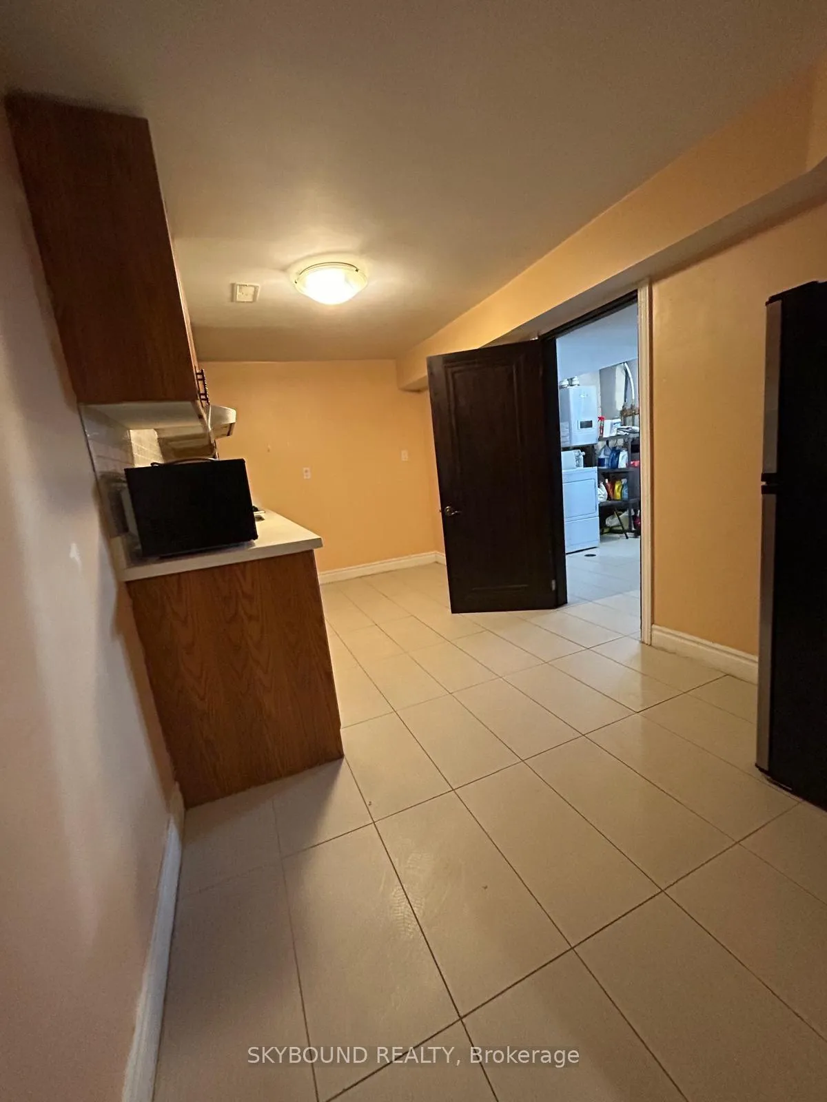 Photo 4 of Unit Basement, 354 St Johns Road, Toronto, Runnymede-Bloor West Village — HOMEH