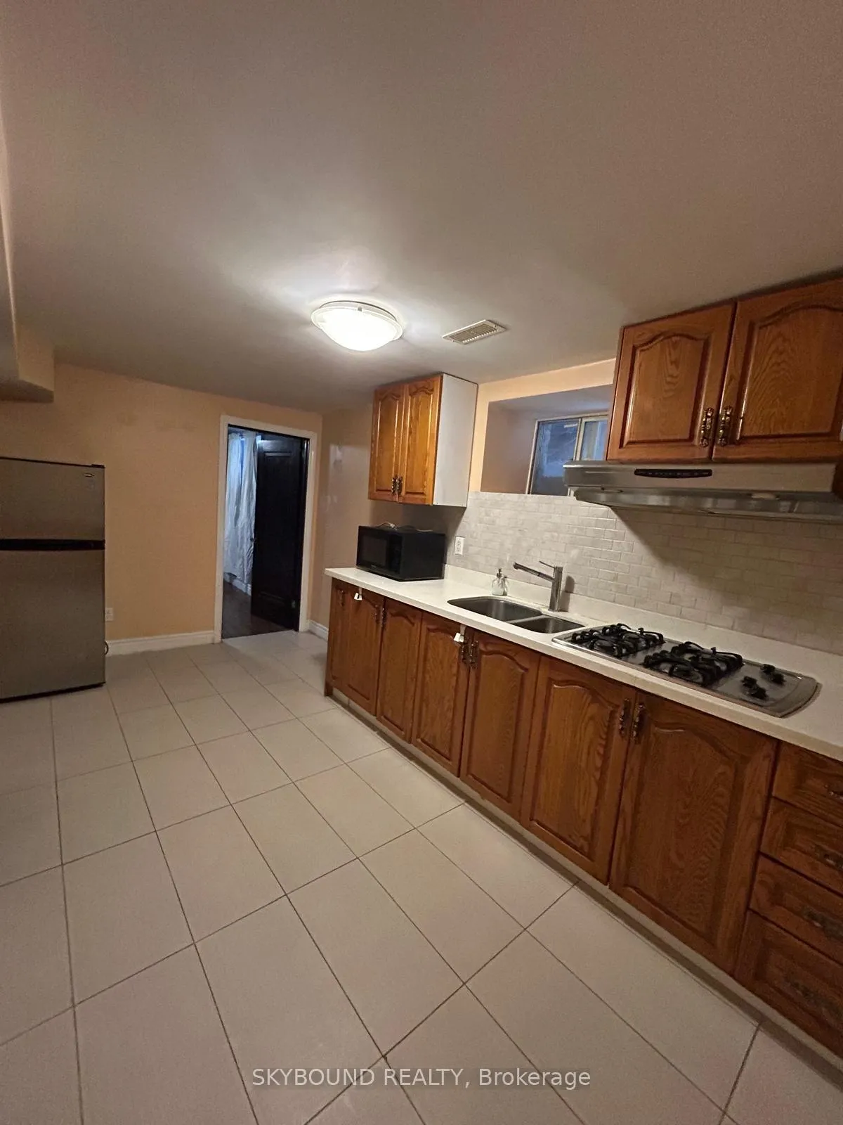 Photo 8 of Unit Basement, 354 St Johns Road, Toronto, Runnymede-Bloor West Village — HOMEH