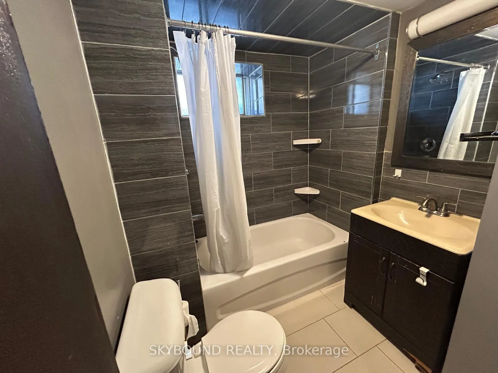 Photo 12 of Unit Basement, 354 St Johns Road, Toronto, Runnymede-Bloor West Village — HOMEH