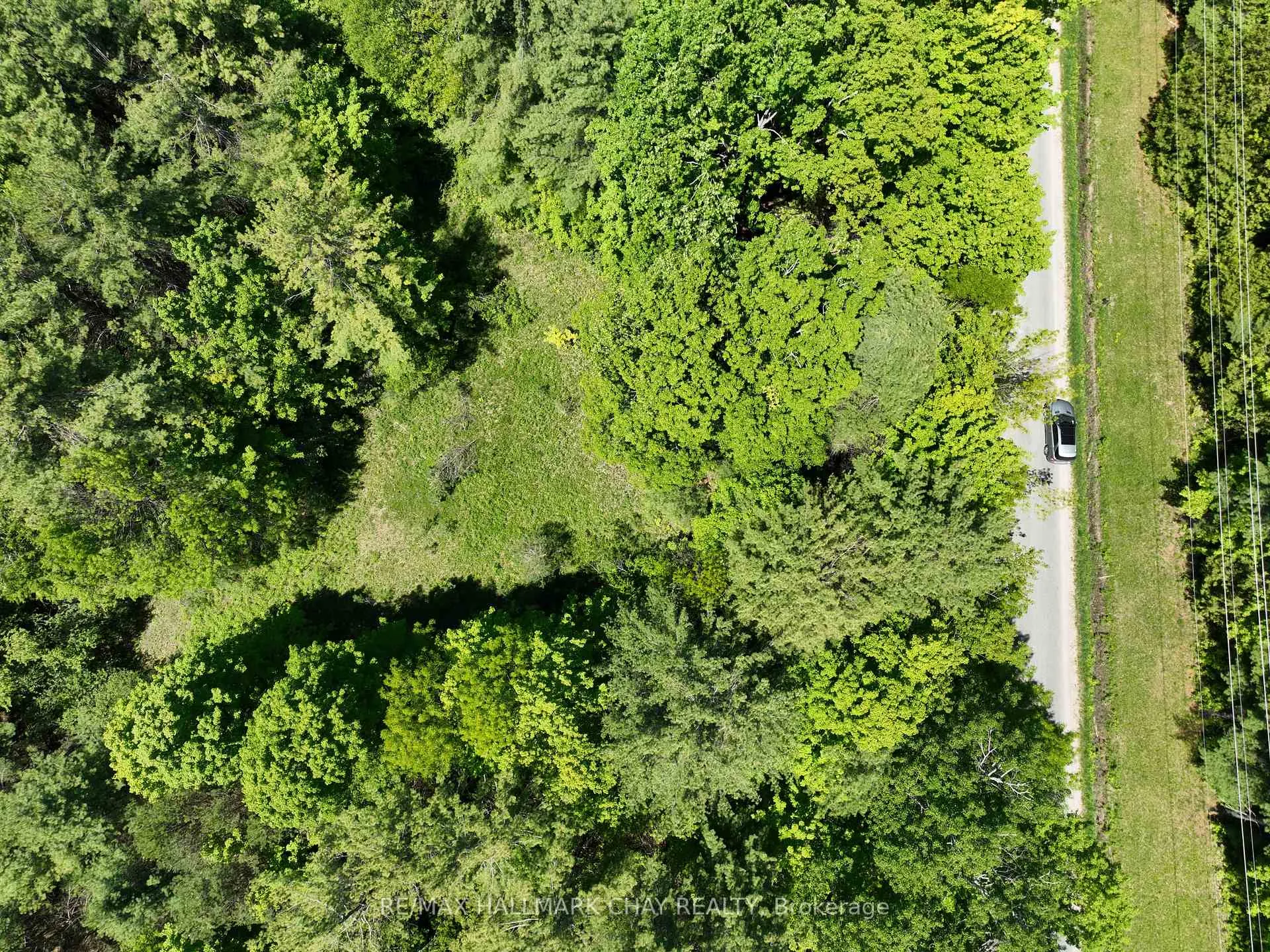 Photo 10 of 1676 Old Second Road S, Springwater, Rural Springwater — HOMEH