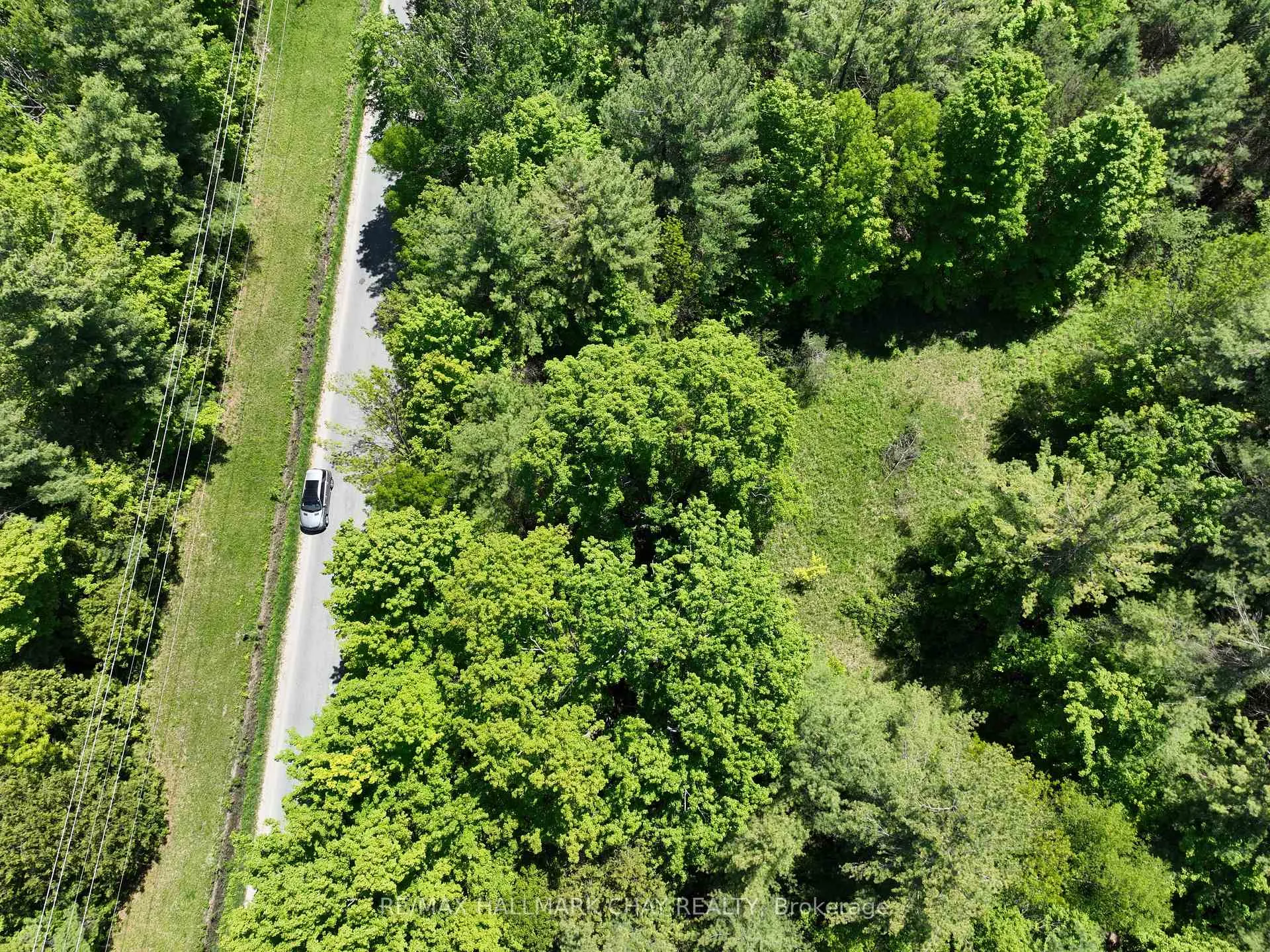 Photo 11 of 1676 Old Second Road S, Springwater, Rural Springwater — HOMEH