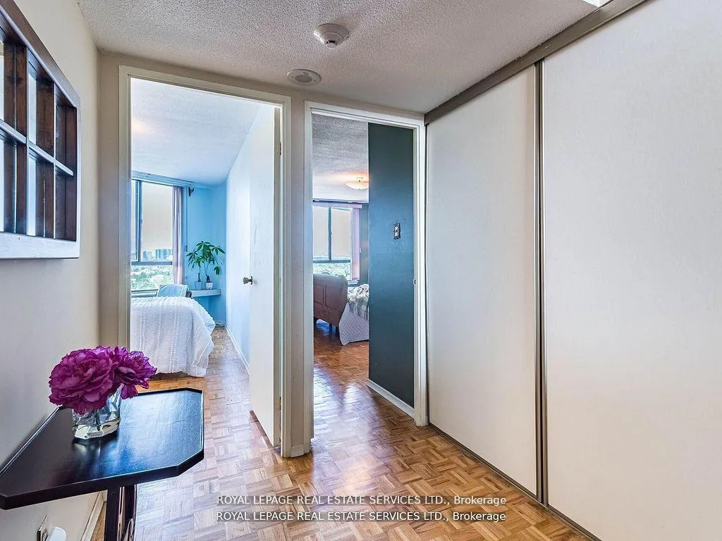 Photo 13 of Unit PH 8, 284 Mill Road, Etobicoke, Markland Wood — HOMEH
