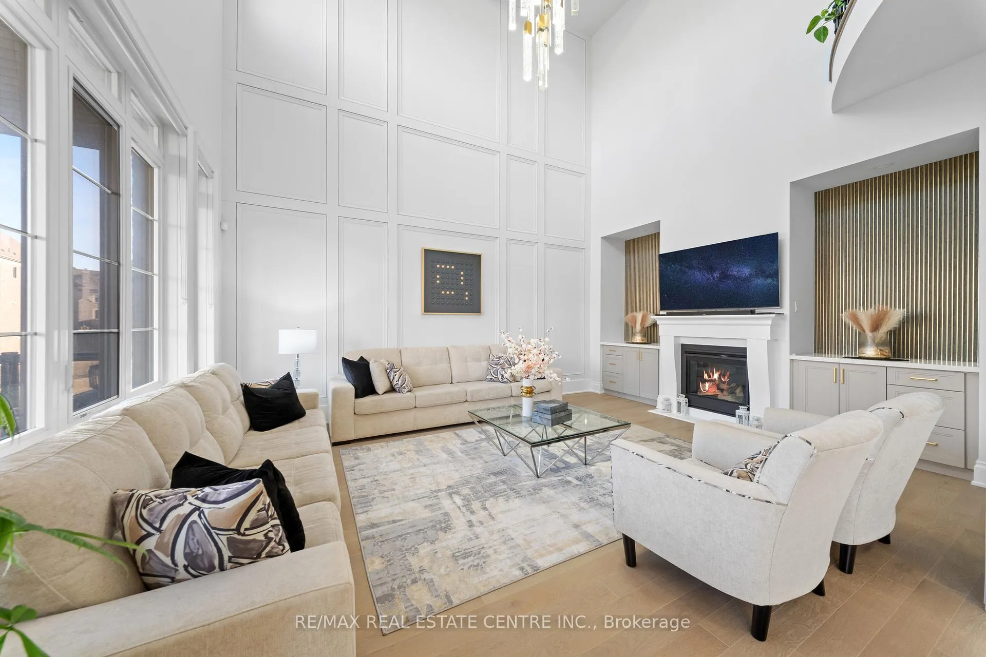 Photo 16 of 67 Rolling Green Court, Vaughan, Kleinburg — HOMEH