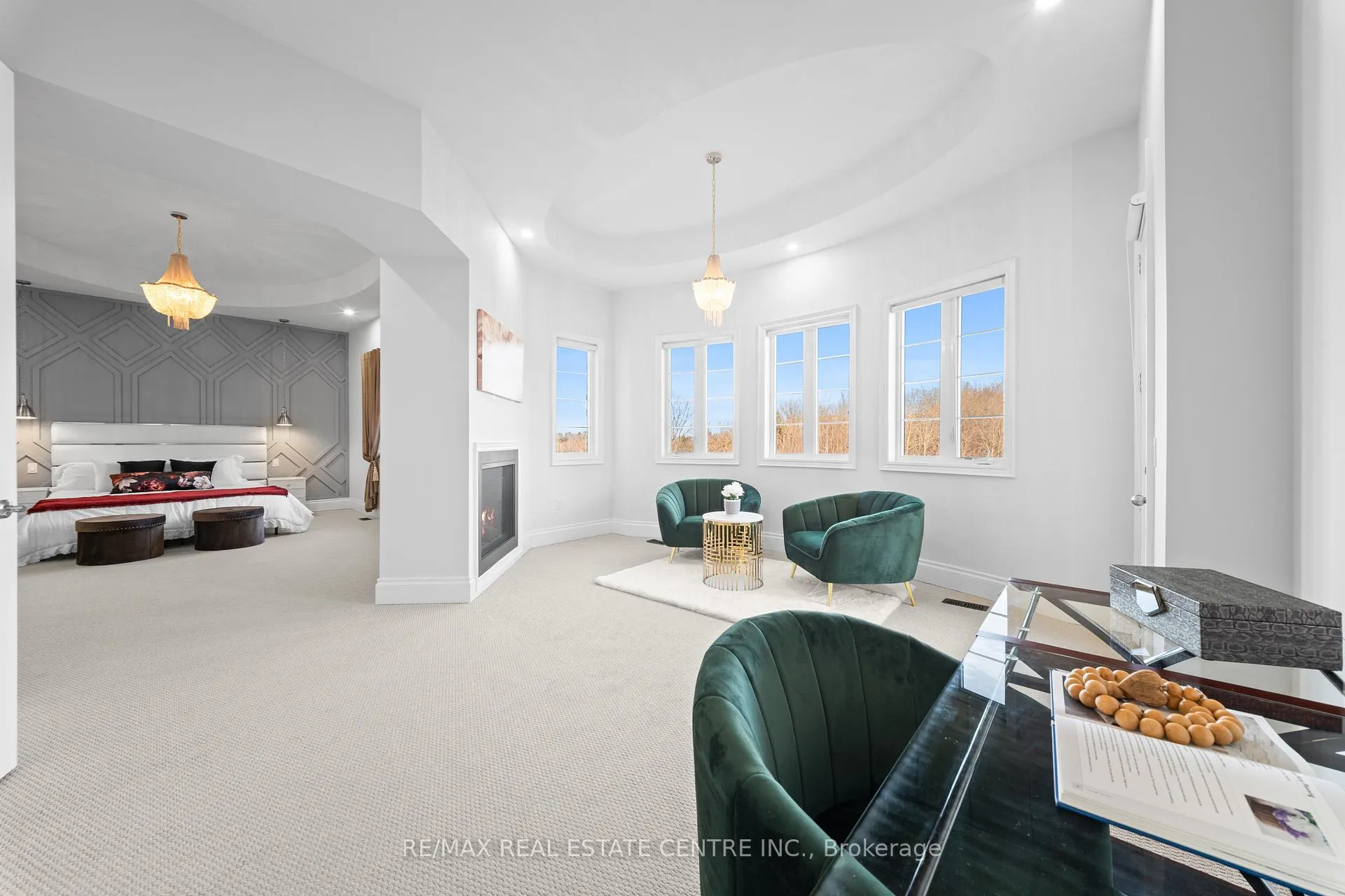 Photo 24 of 67 Rolling Green Court, Vaughan, Kleinburg — HOMEH