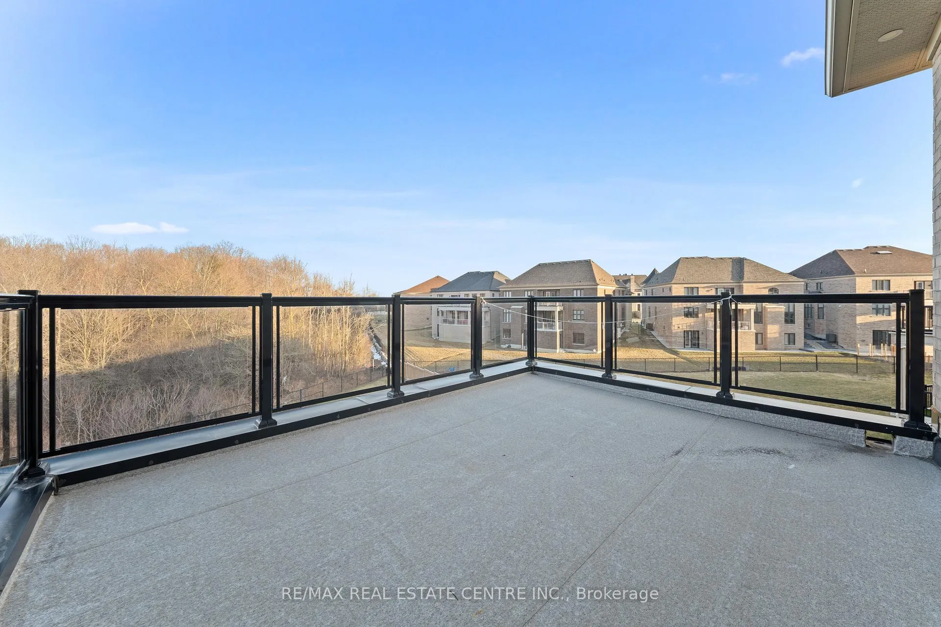 Photo 29 of 67 Rolling Green Court, Vaughan, Kleinburg — HOMEH