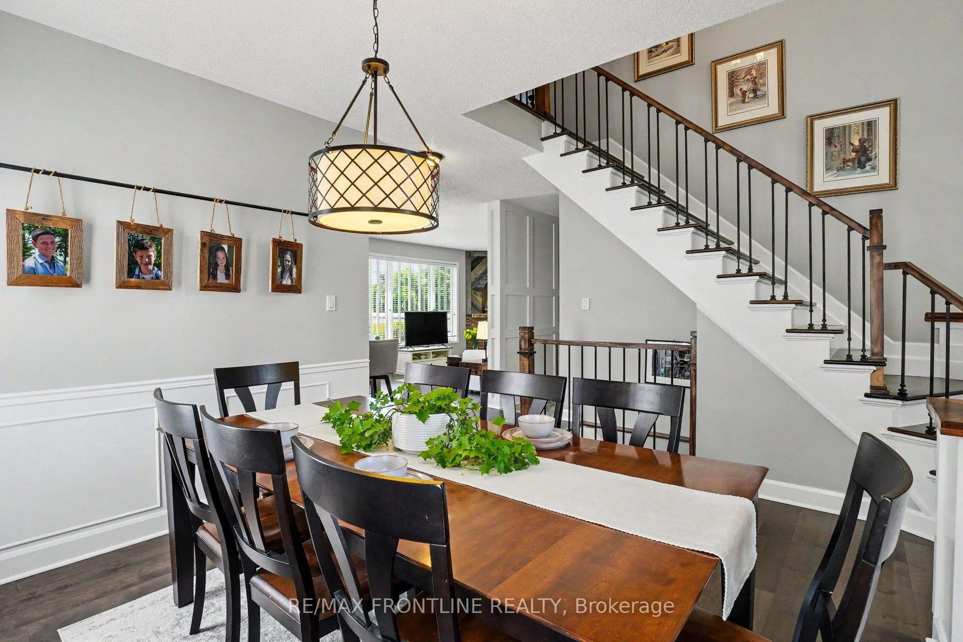 Photo 9 of 37 Calderwood Way, Ottawa, Barrhaven - Stonebridge — HOMEH