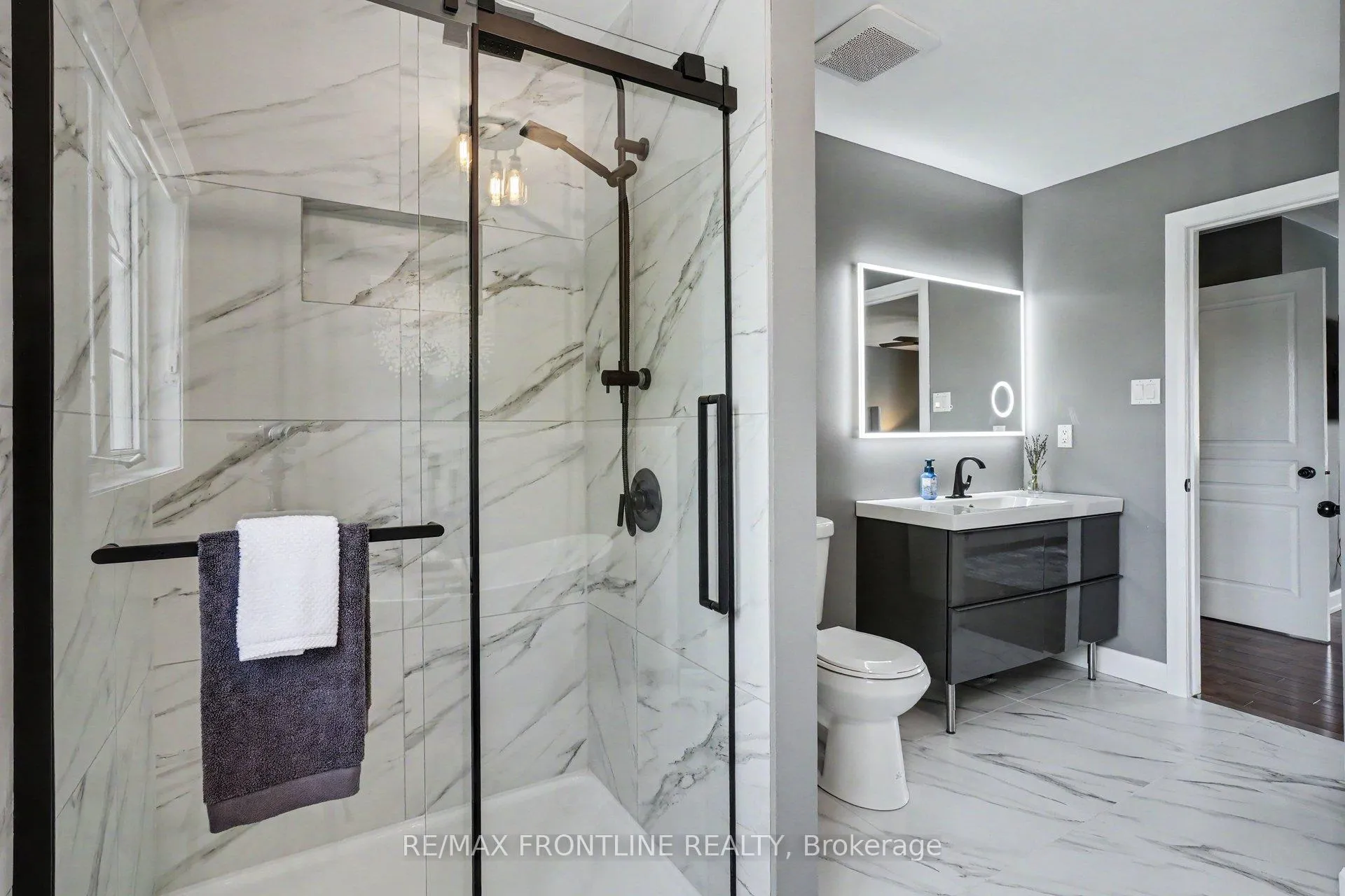 Photo 26 of 37 Calderwood Way, Ottawa, Barrhaven - Stonebridge — HOMEH