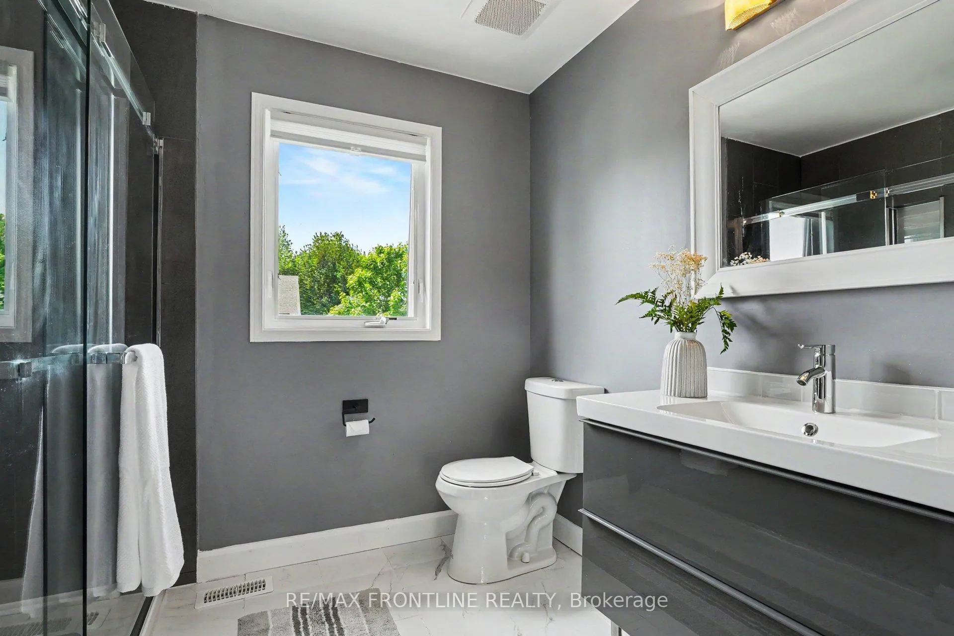 Photo 30 of 37 Calderwood Way, Ottawa, Barrhaven - Stonebridge — HOMEH