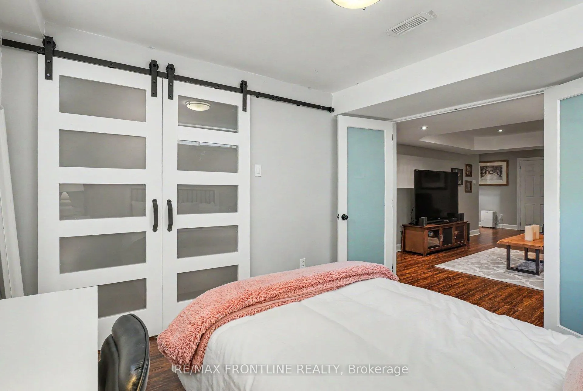 Photo 33 of 37 Calderwood Way, Ottawa, Barrhaven - Stonebridge — HOMEH
