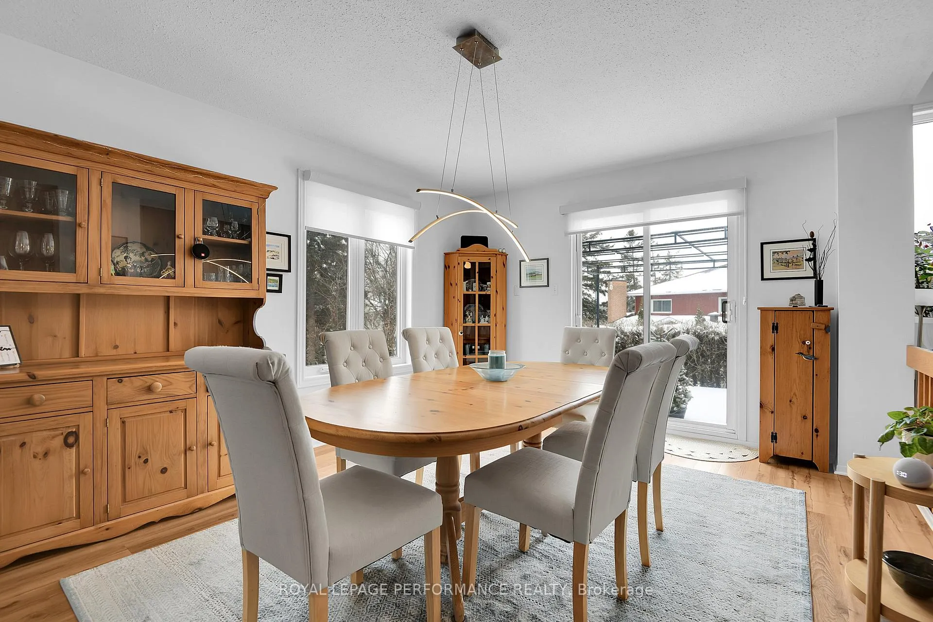 Photo 11 of 43 Waterview Court, Ottawa, Mooneys Bay/Riverside Park — HOMEH