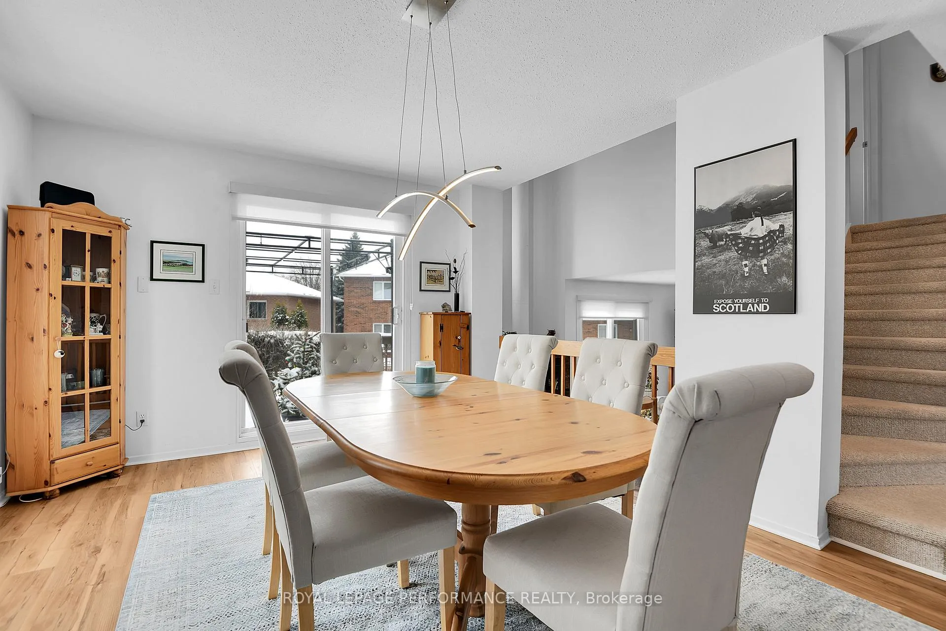 Photo 12 of 43 Waterview Court, Ottawa, Mooneys Bay/Riverside Park — HOMEH