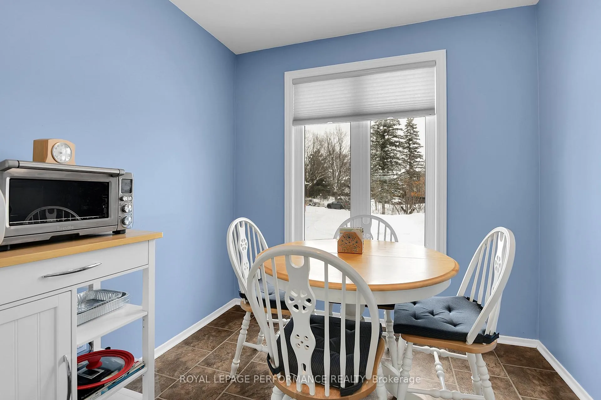 Photo 17 of 43 Waterview Court, Ottawa, Mooneys Bay/Riverside Park — HOMEH