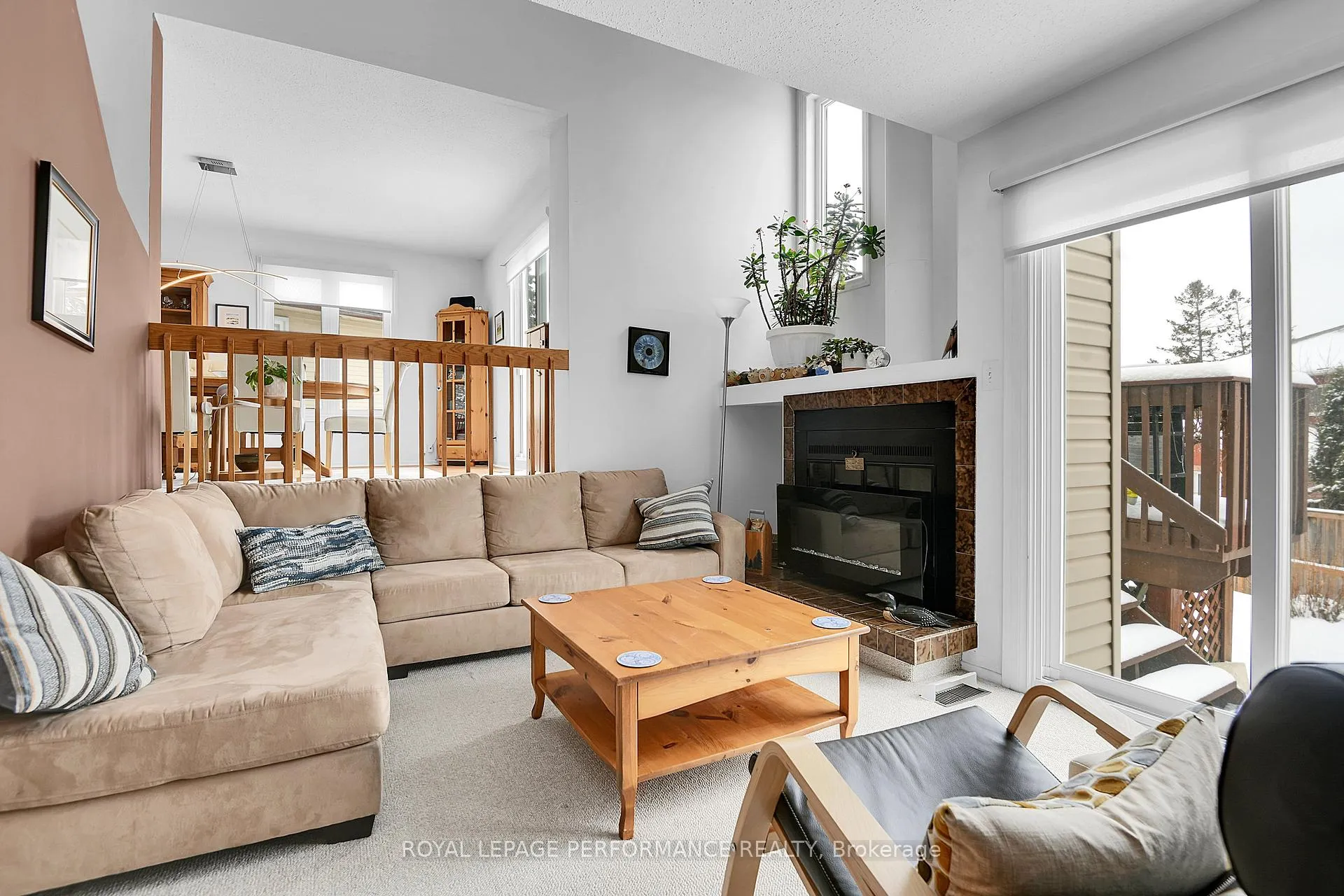 Photo 18 of 43 Waterview Court, Ottawa, Mooneys Bay/Riverside Park — HOMEH