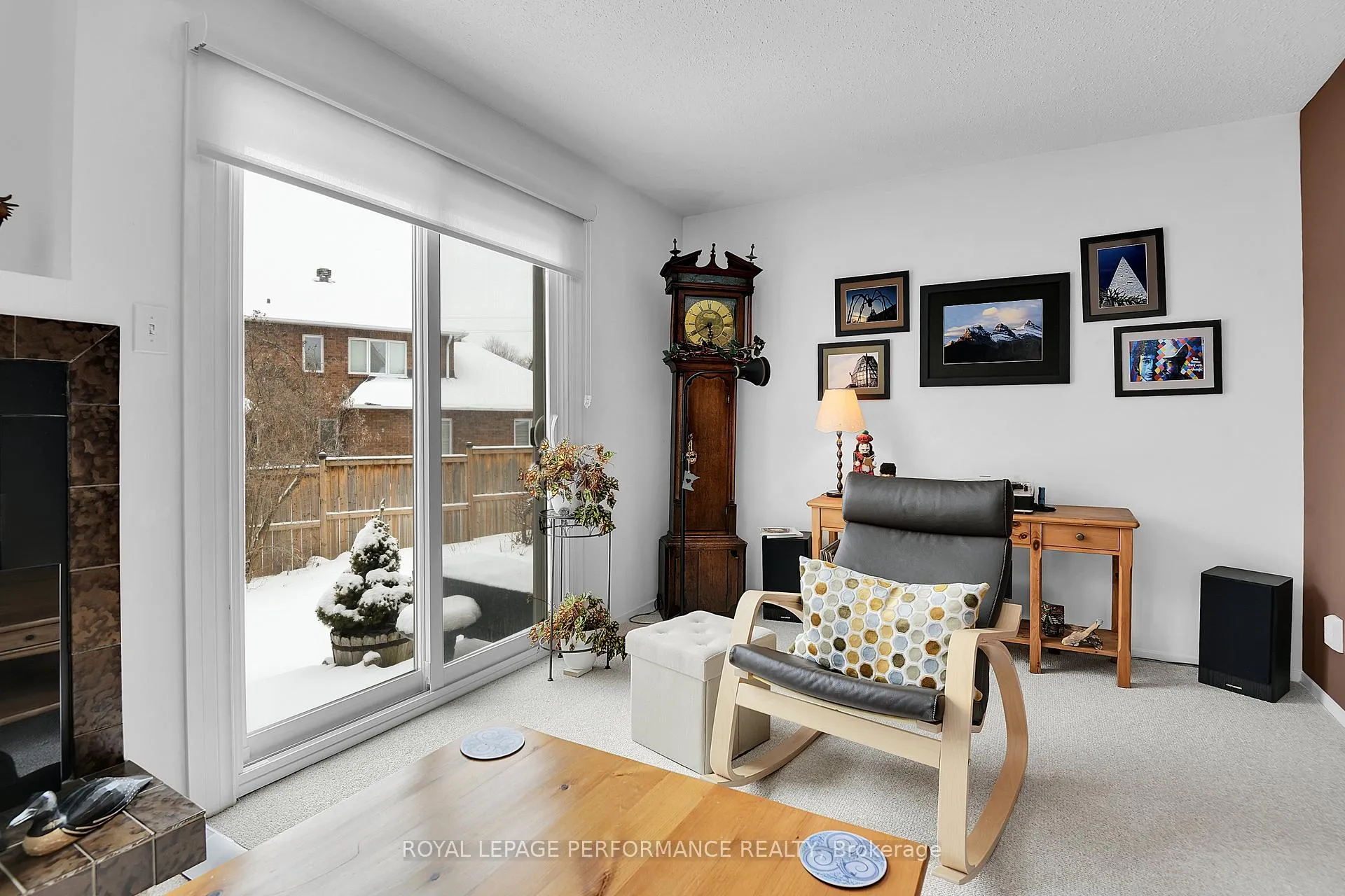 Photo 20 of 43 Waterview Court, Ottawa, Mooneys Bay/Riverside Park — HOMEH