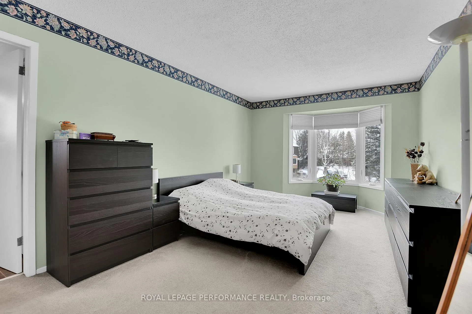 Photo 22 of 43 Waterview Court, Ottawa, Mooneys Bay/Riverside Park — HOMEH