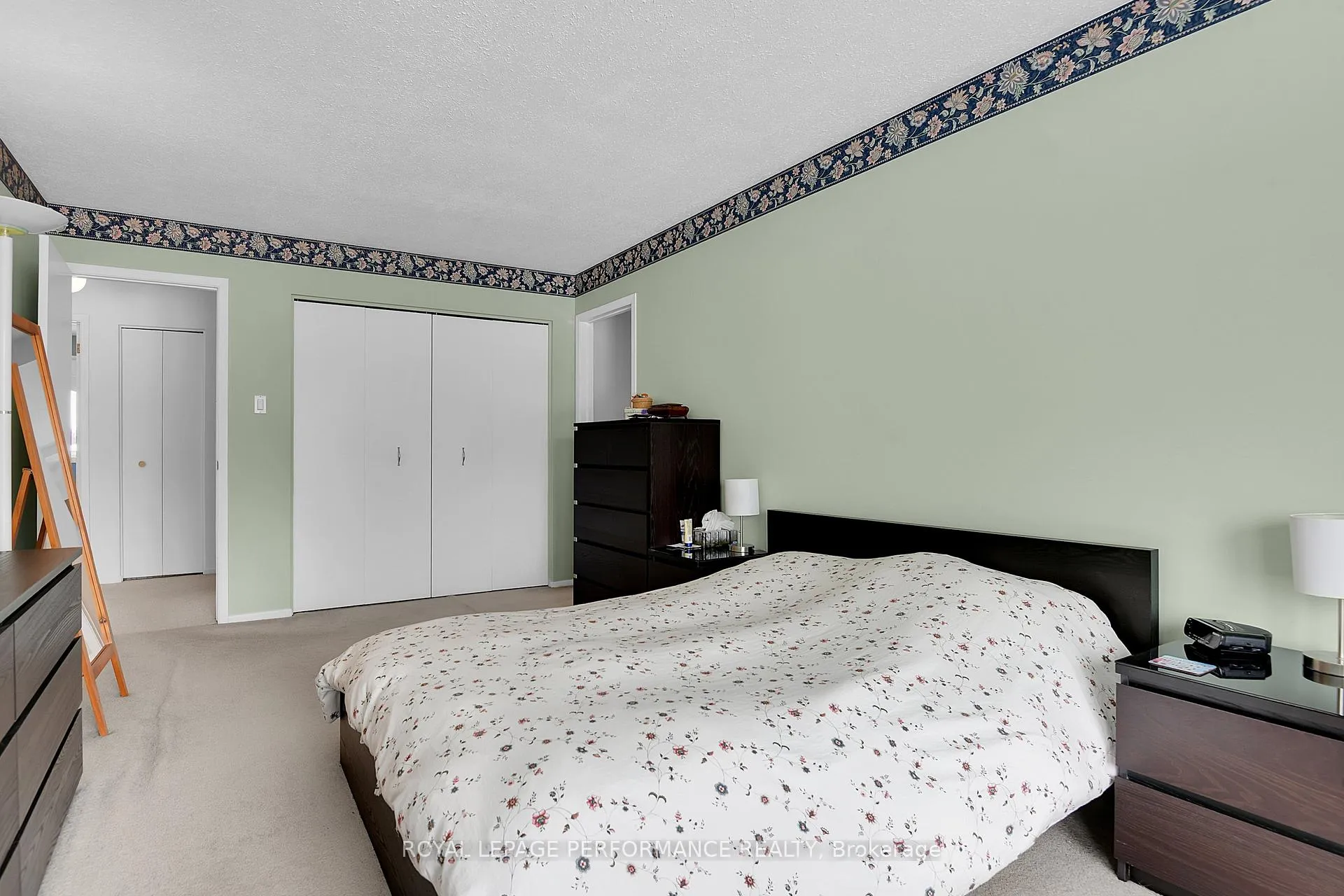 Photo 23 of 43 Waterview Court, Ottawa, Mooneys Bay/Riverside Park — HOMEH