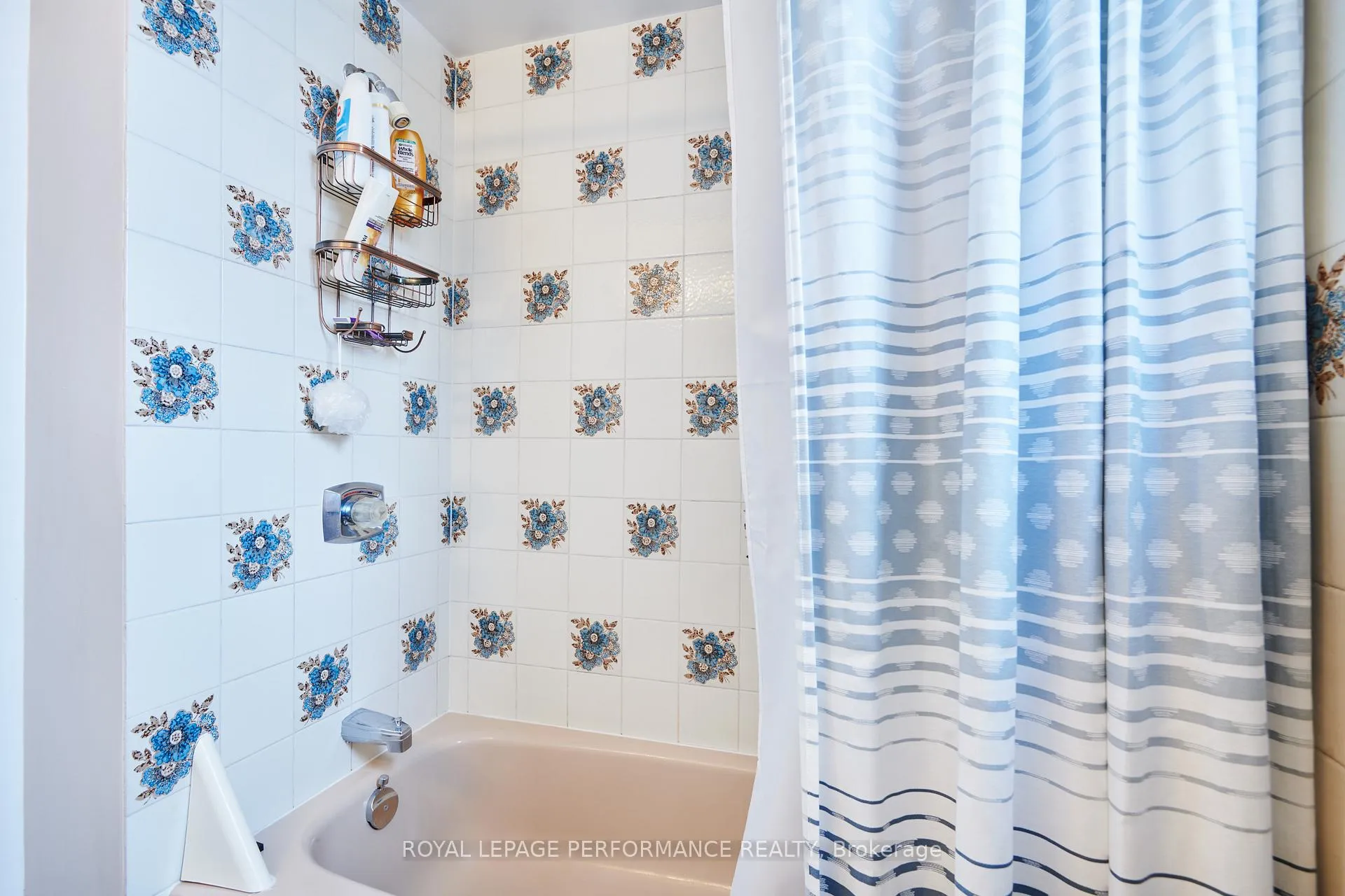 Photo 31 of 43 Waterview Court, Ottawa, Mooneys Bay/Riverside Park — HOMEH