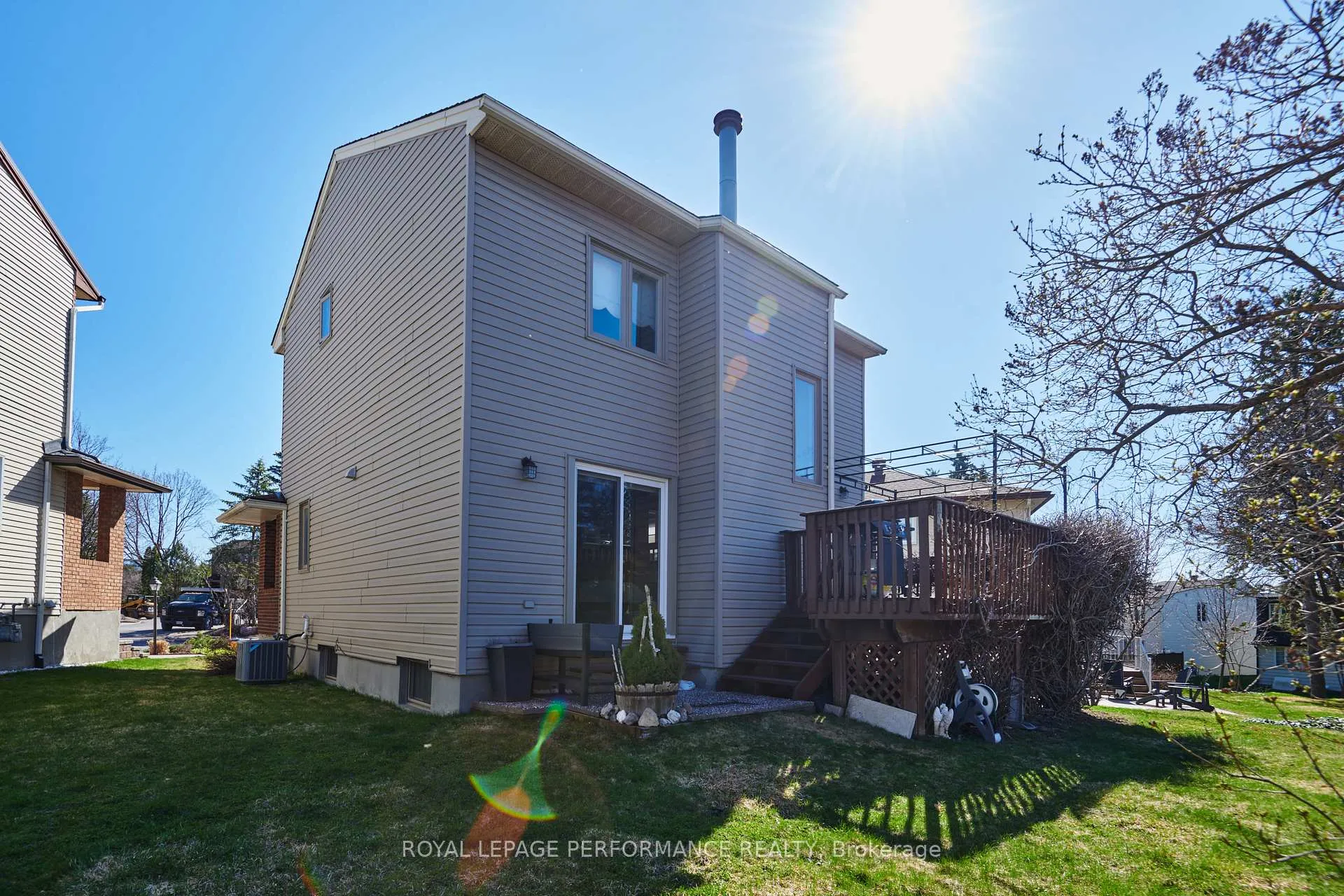 Photo 34 of 43 Waterview Court, Ottawa, Mooneys Bay/Riverside Park — HOMEH