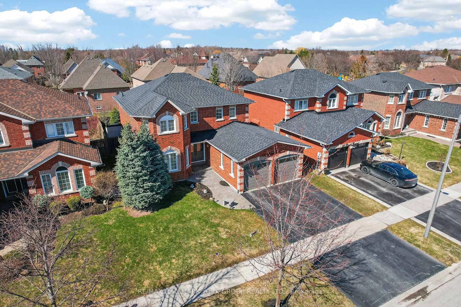 Photo 47 of 54 Bambi Crescent, Georgina, Keswick South — HOMEH