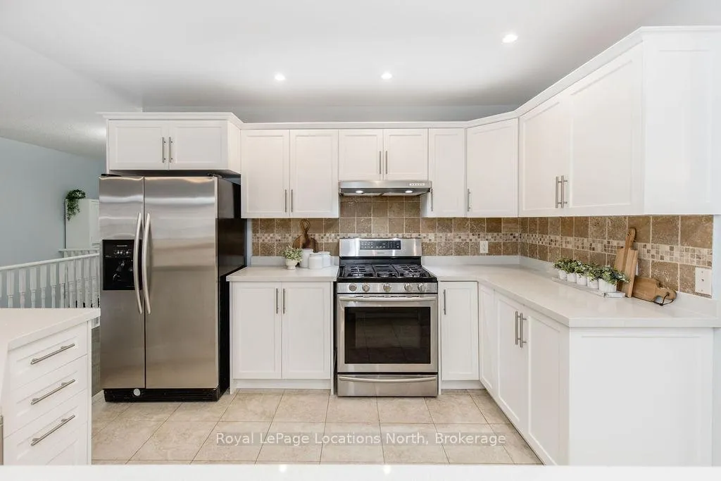 Photo 4 of 424 Ramblewood Drive, Wasaga Beach — HOMEH