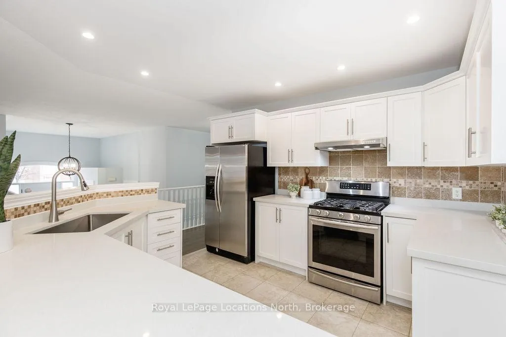 Photo 5 of 424 Ramblewood Drive, Wasaga Beach — HOMEH