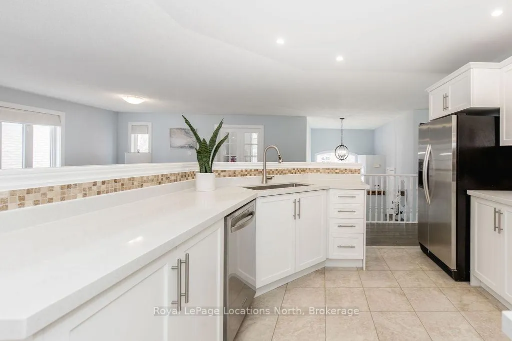 Photo 6 of 424 Ramblewood Drive, Wasaga Beach — HOMEH
