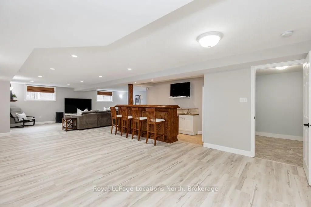 Photo 24 of 424 Ramblewood Drive, Wasaga Beach — HOMEH