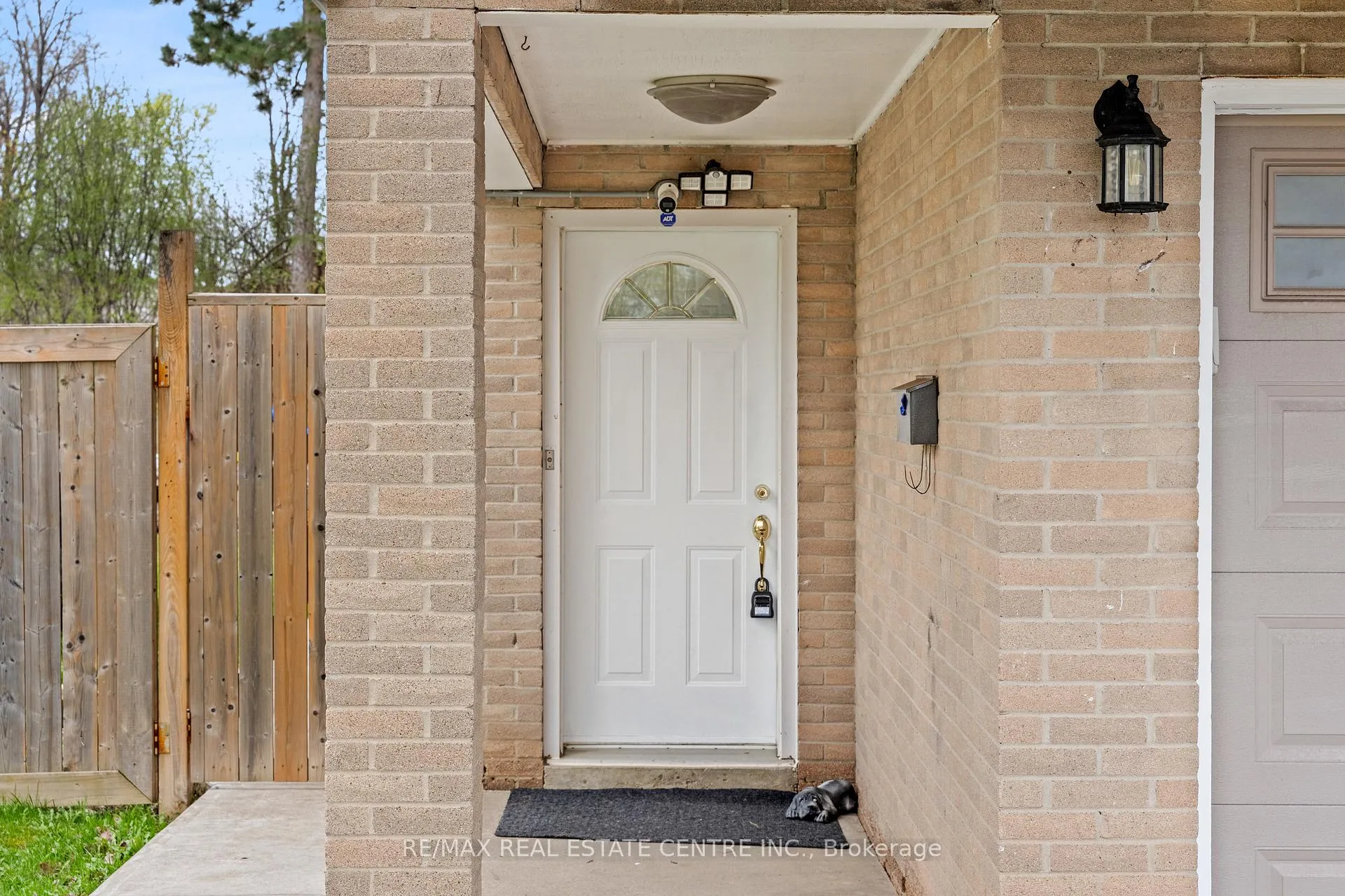 Photo 4 of 22 Glen Echo Court, Brampton, Northgate — HOMEH