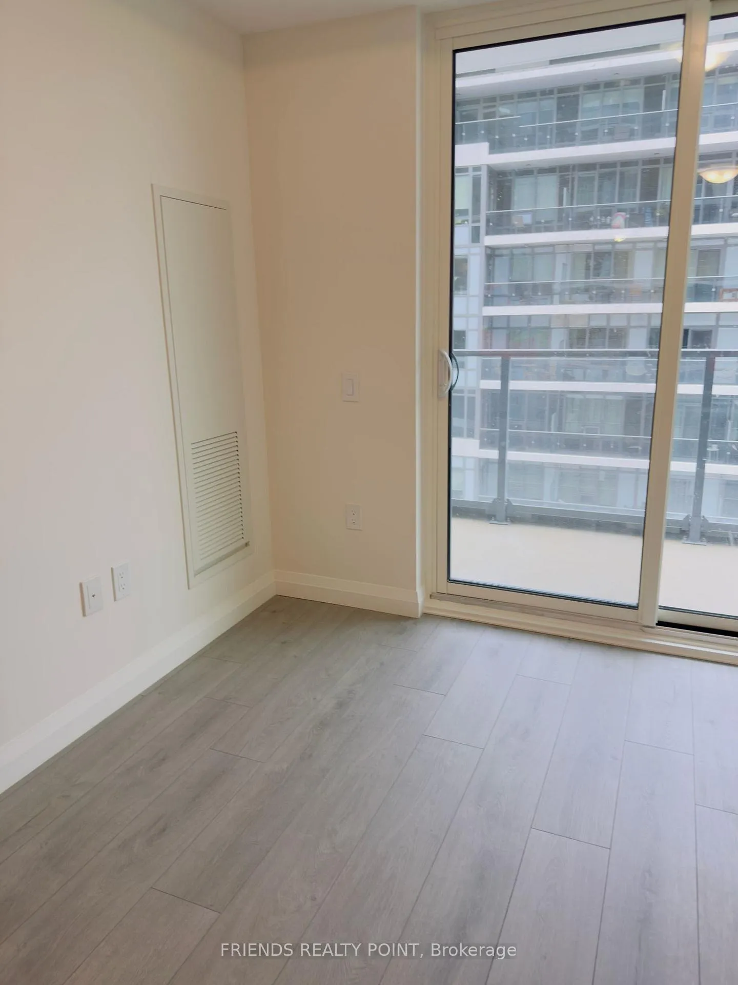 Photo 6 of Unit 611, 93 Arthur Street S, Guelph, St. Patrick's Ward — HOMEH