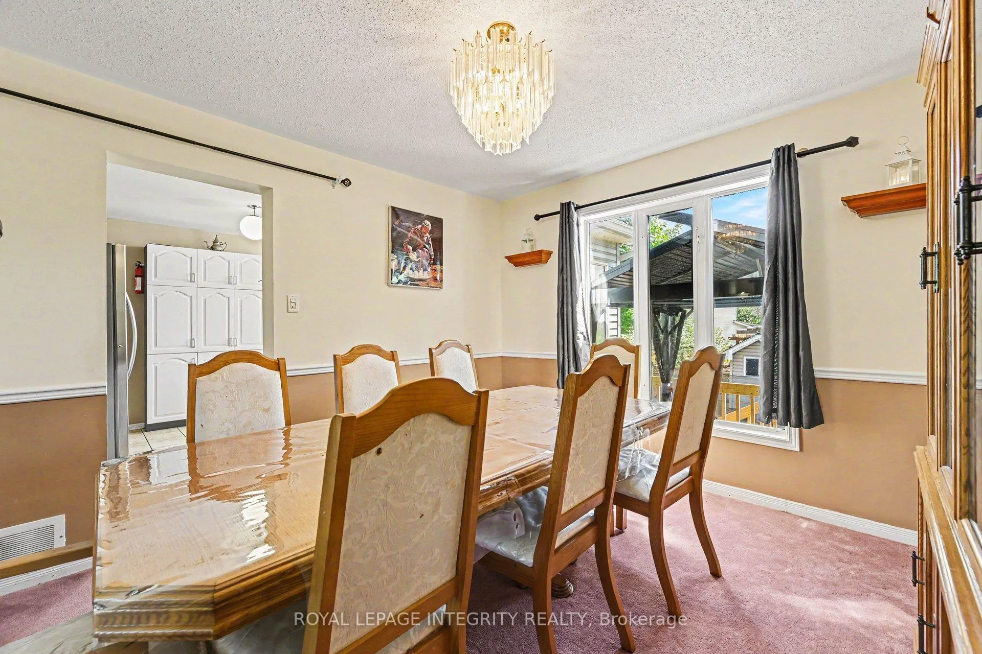 Photo 10 of 168 Springwater Drive S, Ottawa, Kanata - Bridlewood — HOMEH