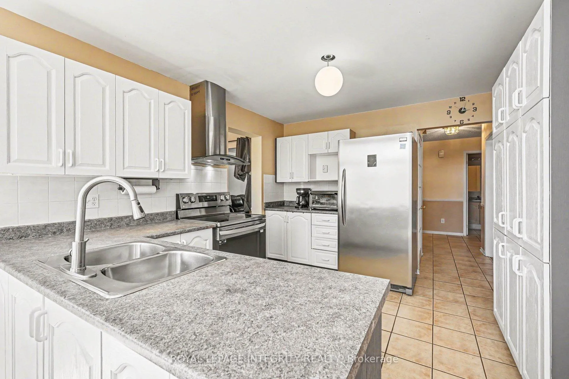 Photo 11 of 168 Springwater Drive S, Ottawa, Kanata - Bridlewood — HOMEH