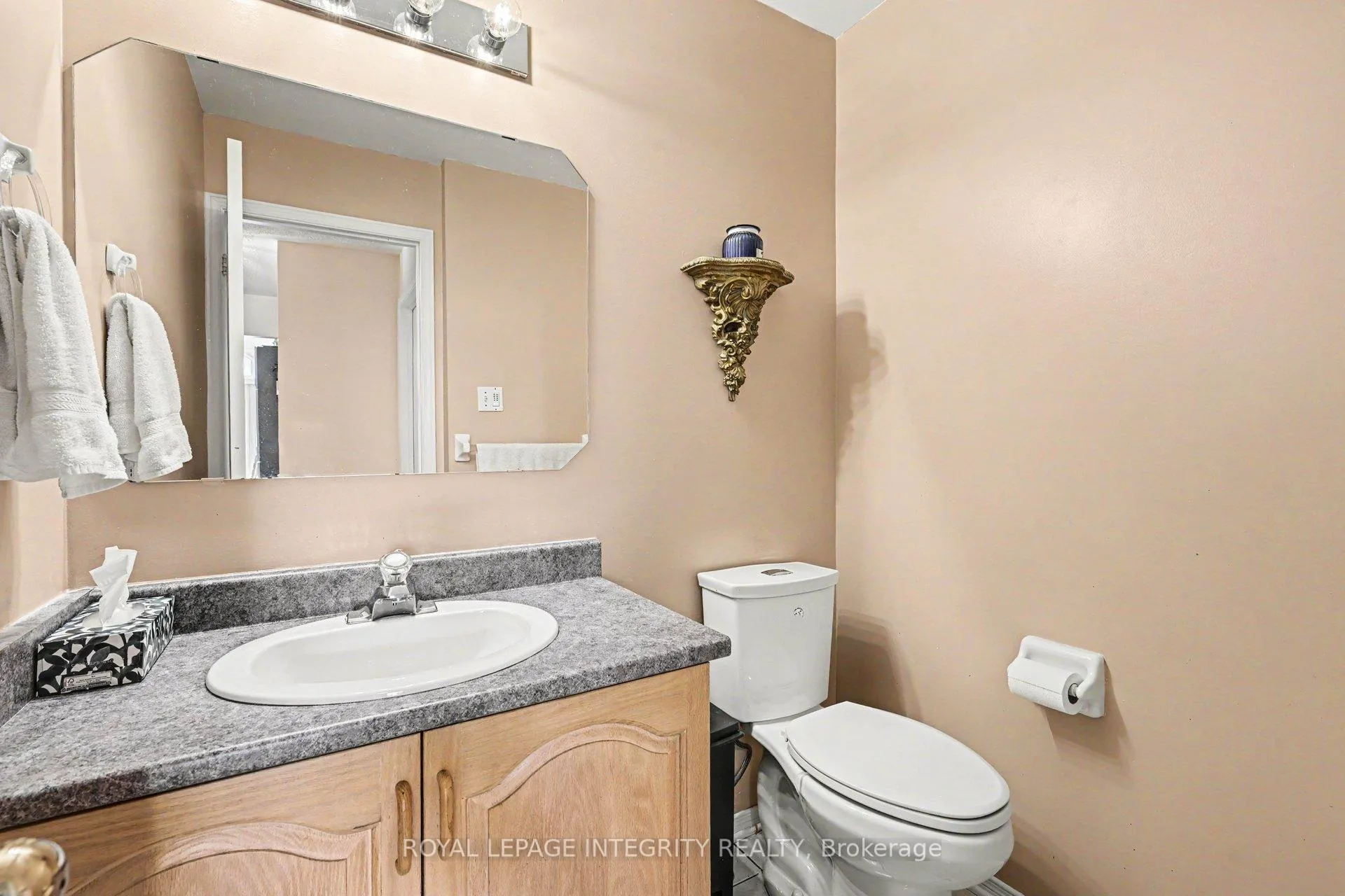 Photo 17 of 168 Springwater Drive S, Ottawa, Kanata - Bridlewood — HOMEH