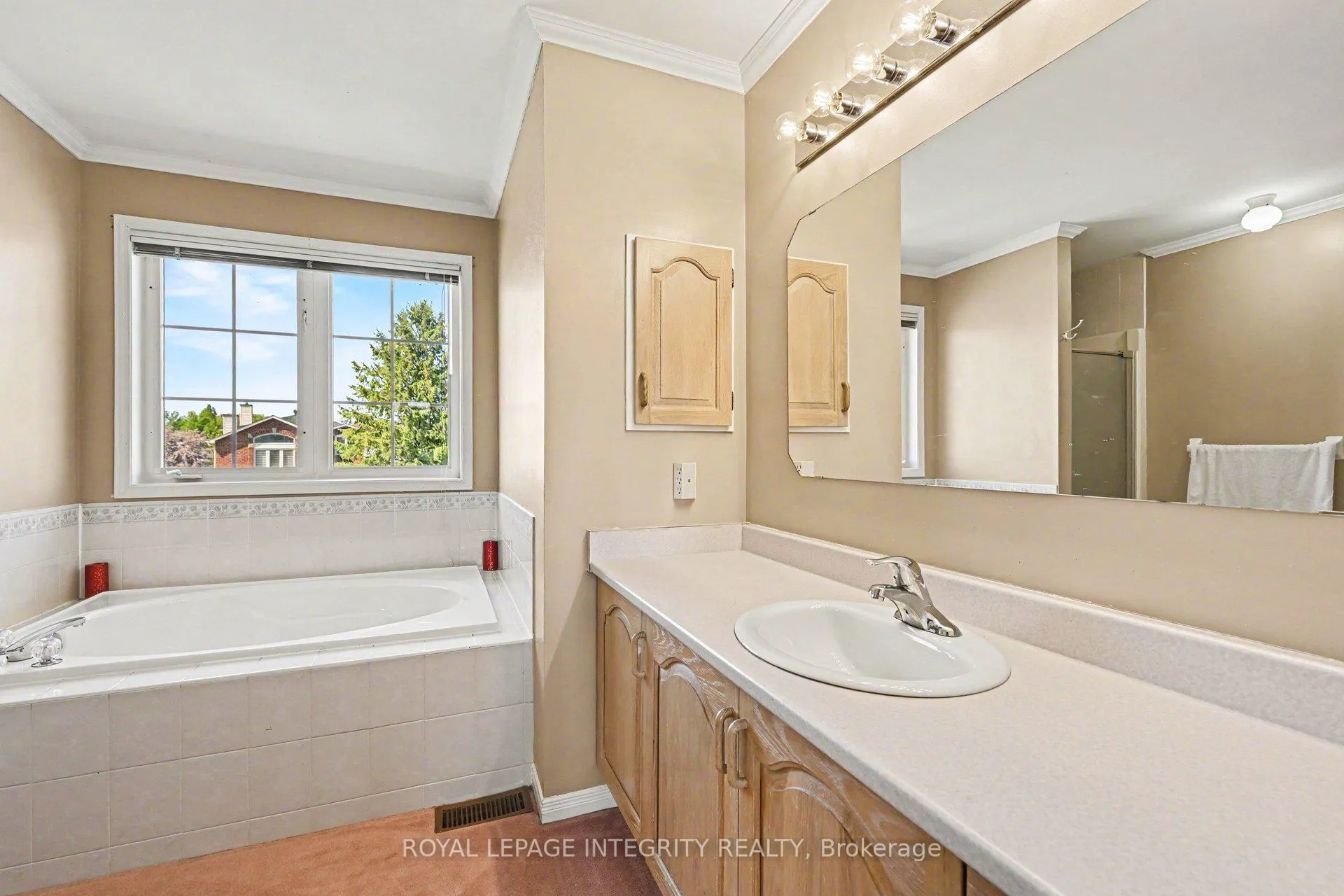 Photo 20 of 168 Springwater Drive S, Ottawa, Kanata - Bridlewood — HOMEH