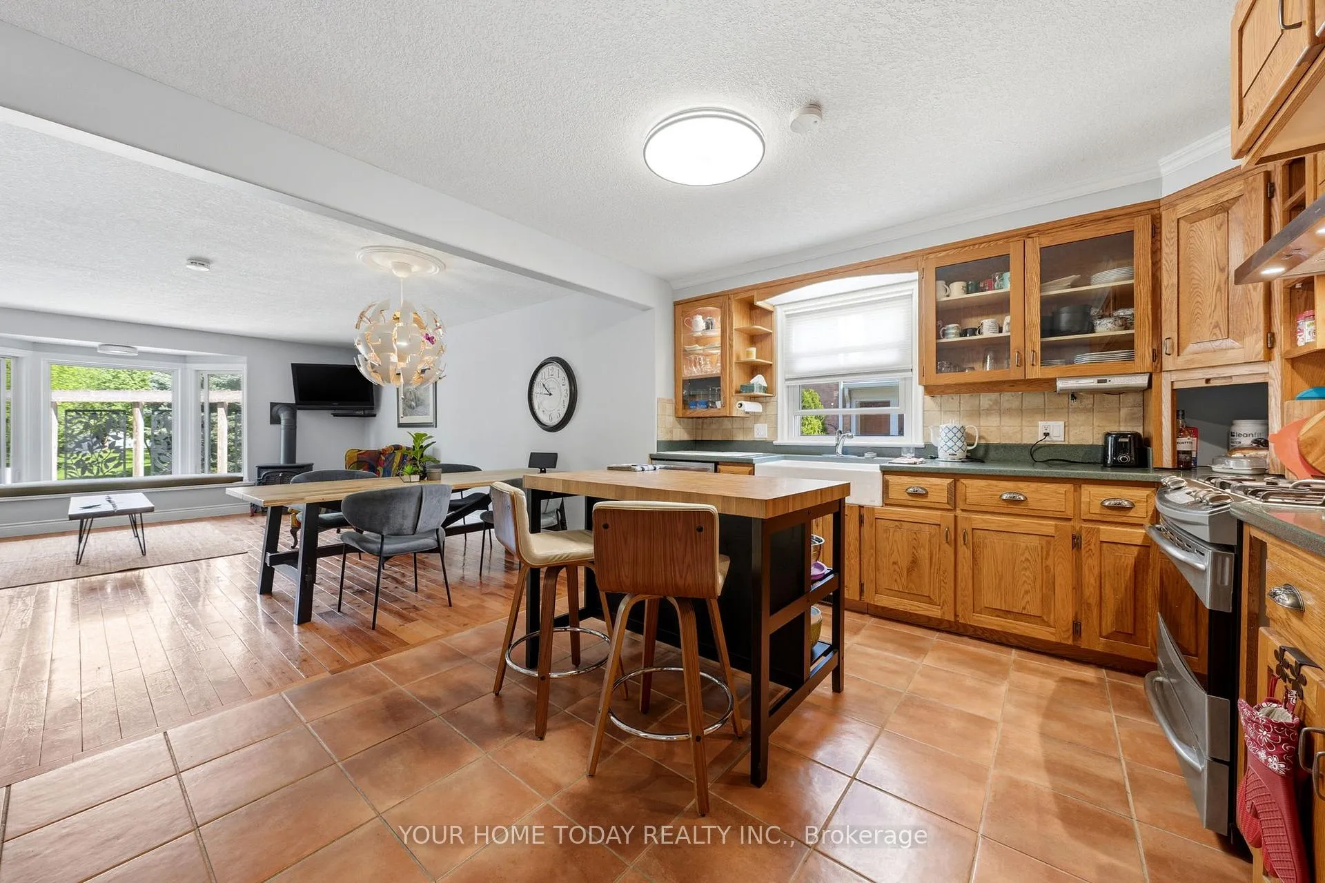 Photo 7 of 70 Maple Avenue, Halton Hills, Georgetown — HOMEH