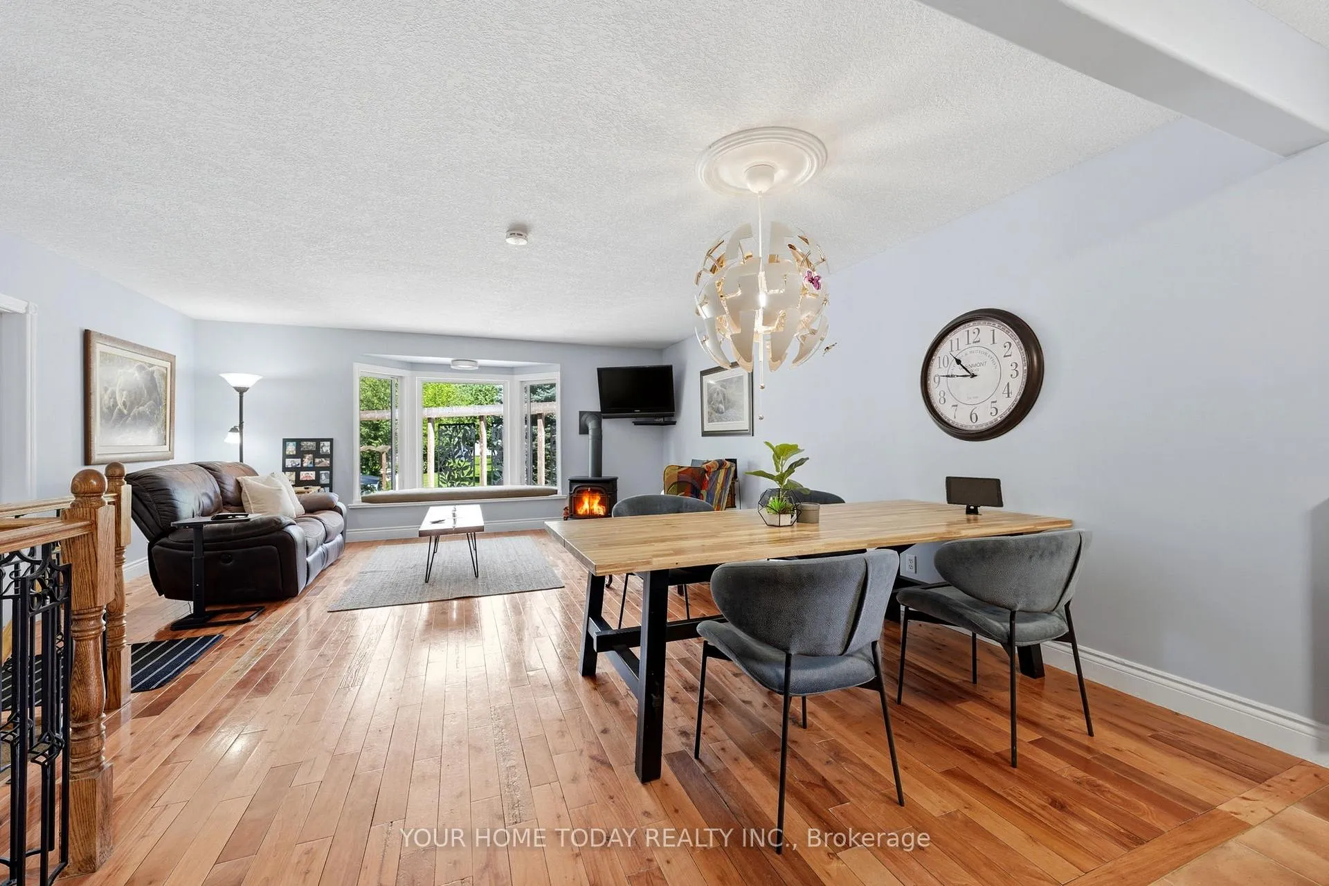 Photo 11 of 70 Maple Avenue, Halton Hills, Georgetown — HOMEH