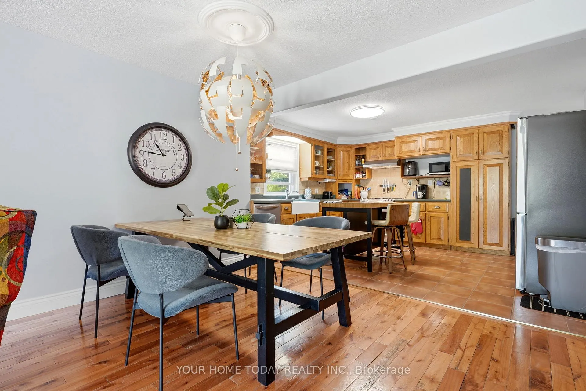Photo 12 of 70 Maple Avenue, Halton Hills, Georgetown — HOMEH