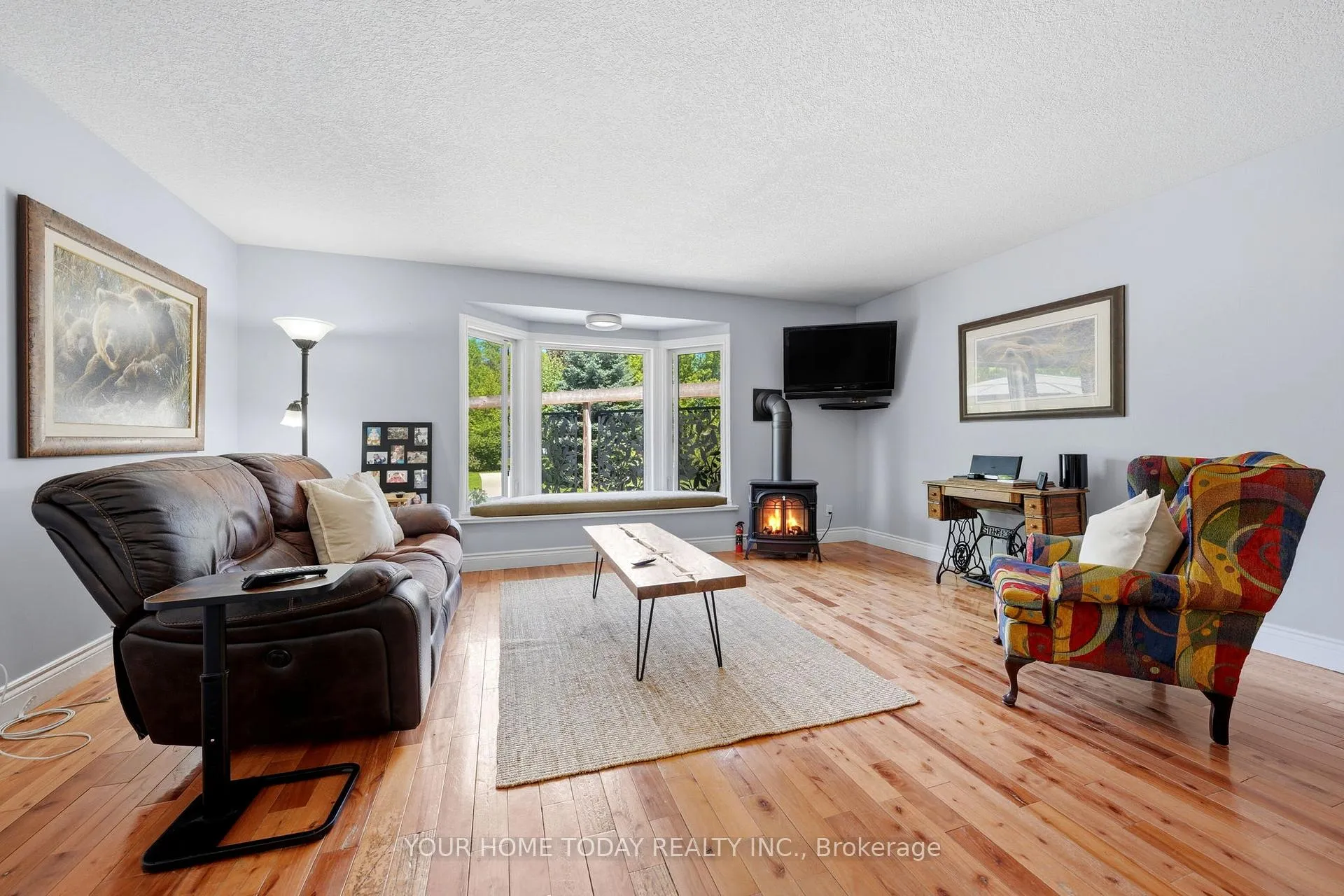 Photo 13 of 70 Maple Avenue, Halton Hills, Georgetown — HOMEH