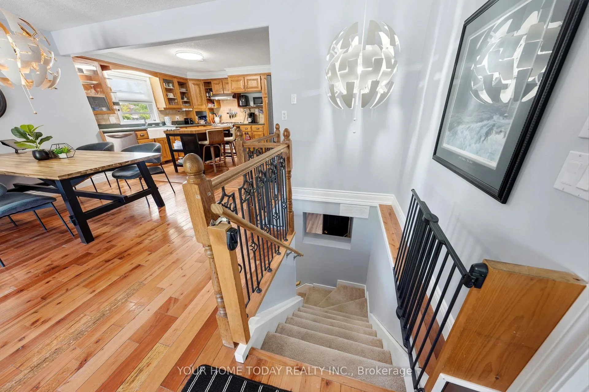 Photo 22 of 70 Maple Avenue, Halton Hills, Georgetown — HOMEH