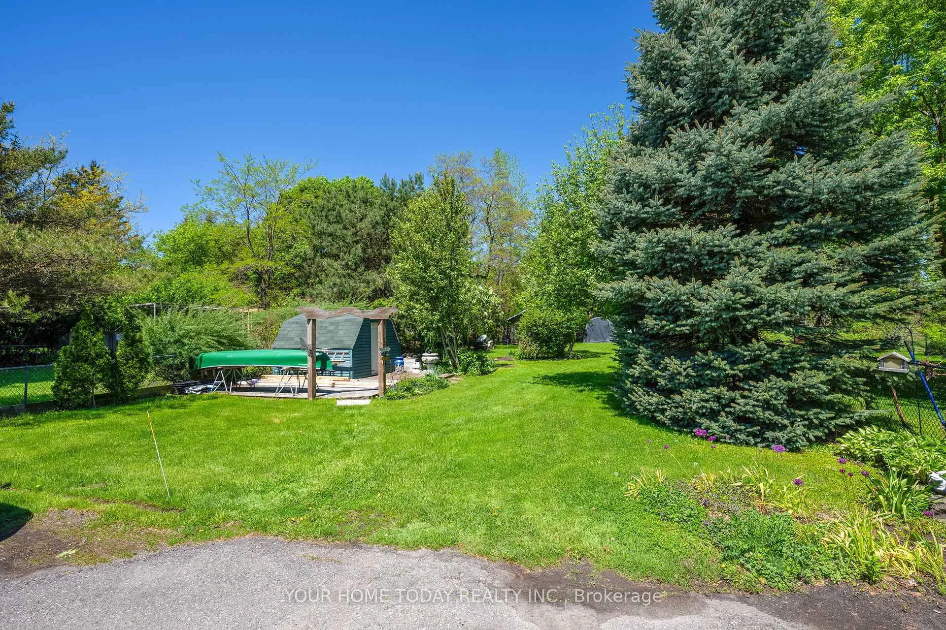 Photo 41 of 70 Maple Avenue, Halton Hills, Georgetown — HOMEH