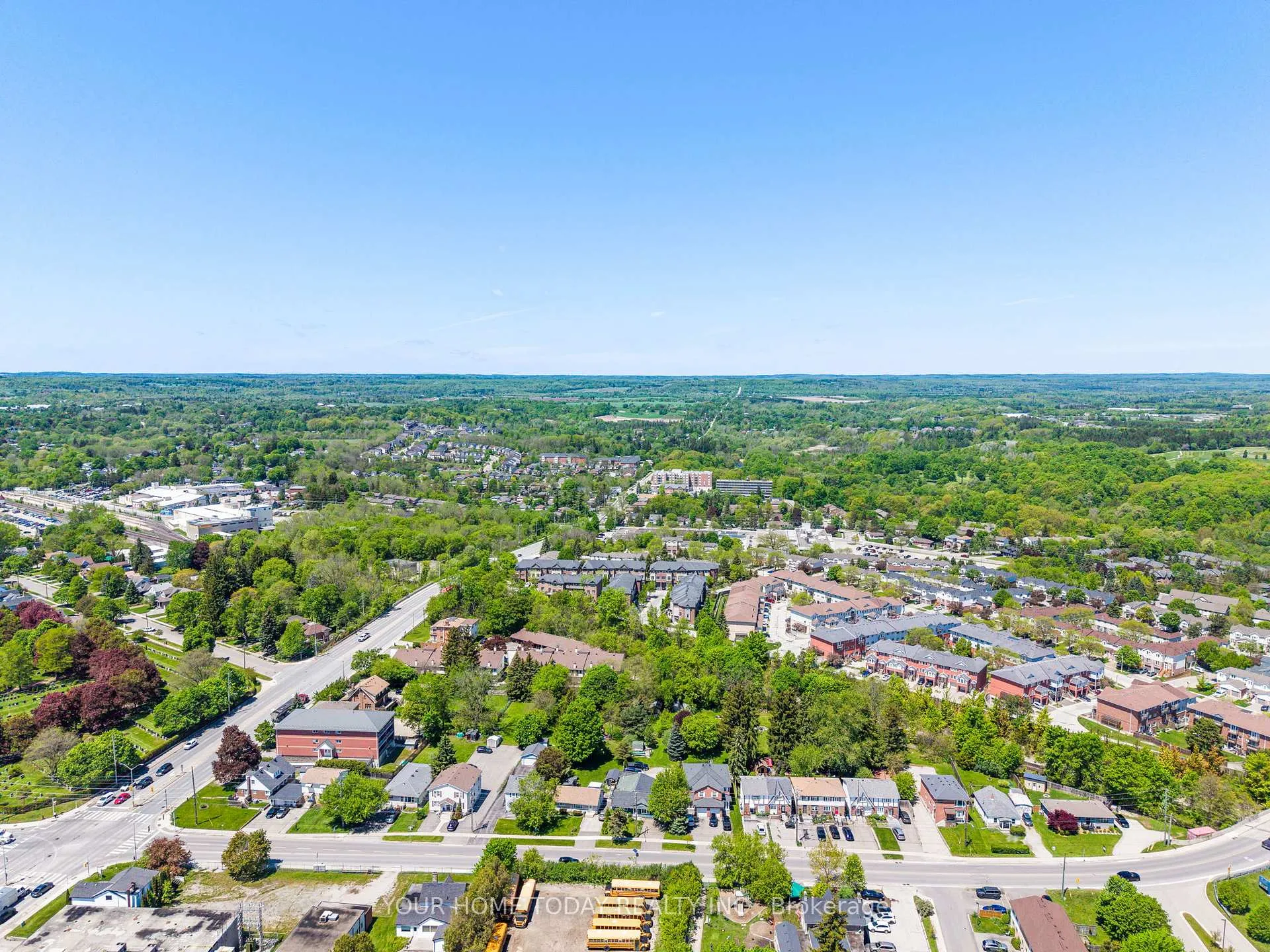 Photo 46 of 70 Maple Avenue, Halton Hills, Georgetown — HOMEH