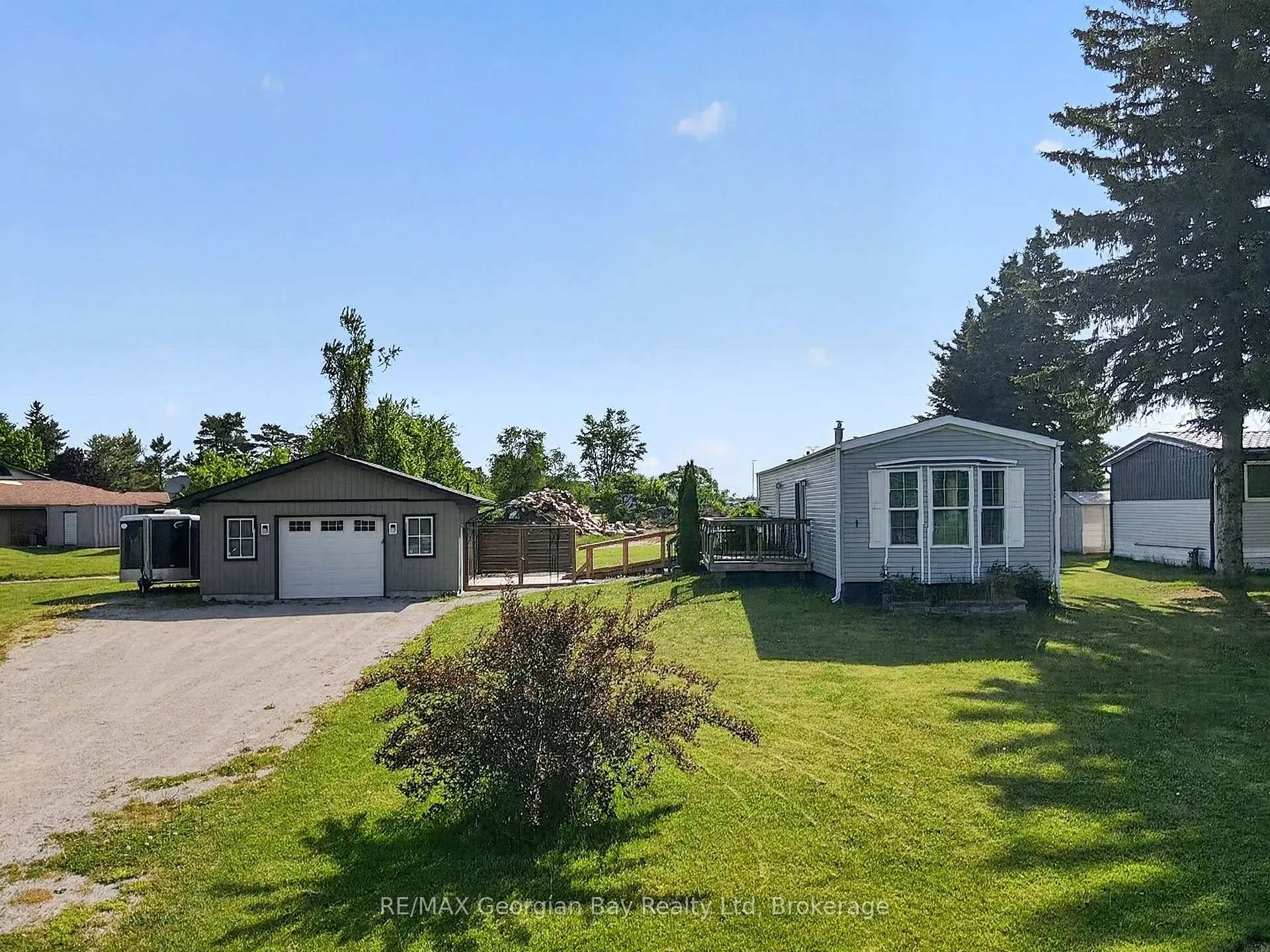Photo 1 of 1 Maple Lane, Midland — HOMEH