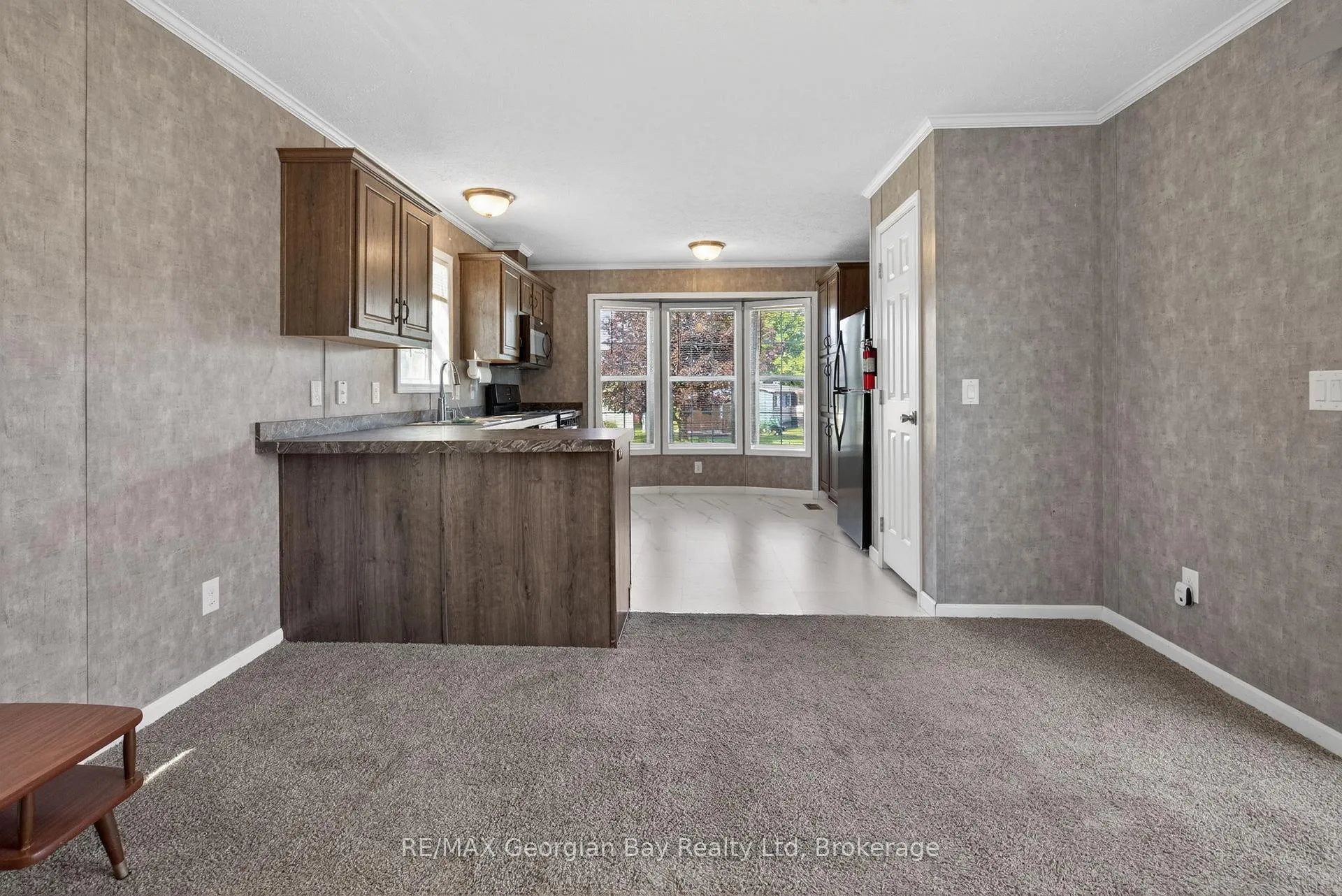 Photo 5 of 1 Maple Lane, Midland — HOMEH