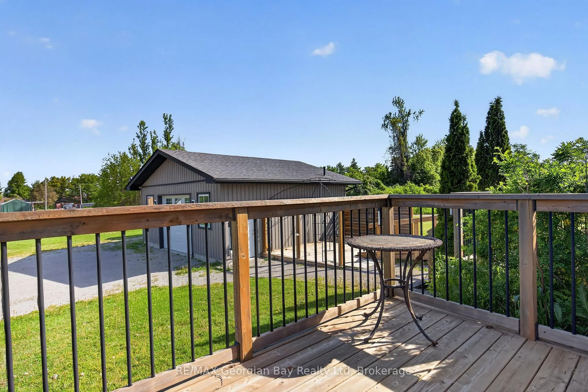 Photo 20 of 1 Maple Lane, Midland — HOMEH