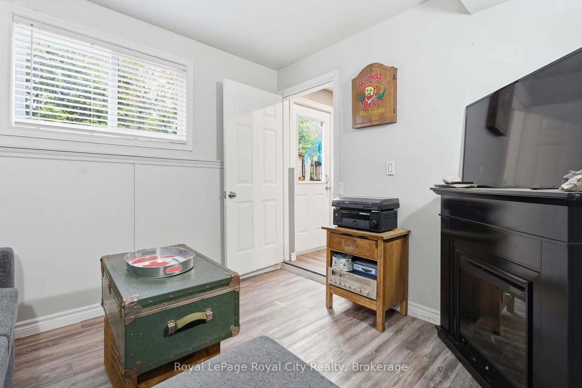 Photo 16 of Unit 13, 320 Alma Street, Guelph/Eramosa, Rockwood — HOMEH
